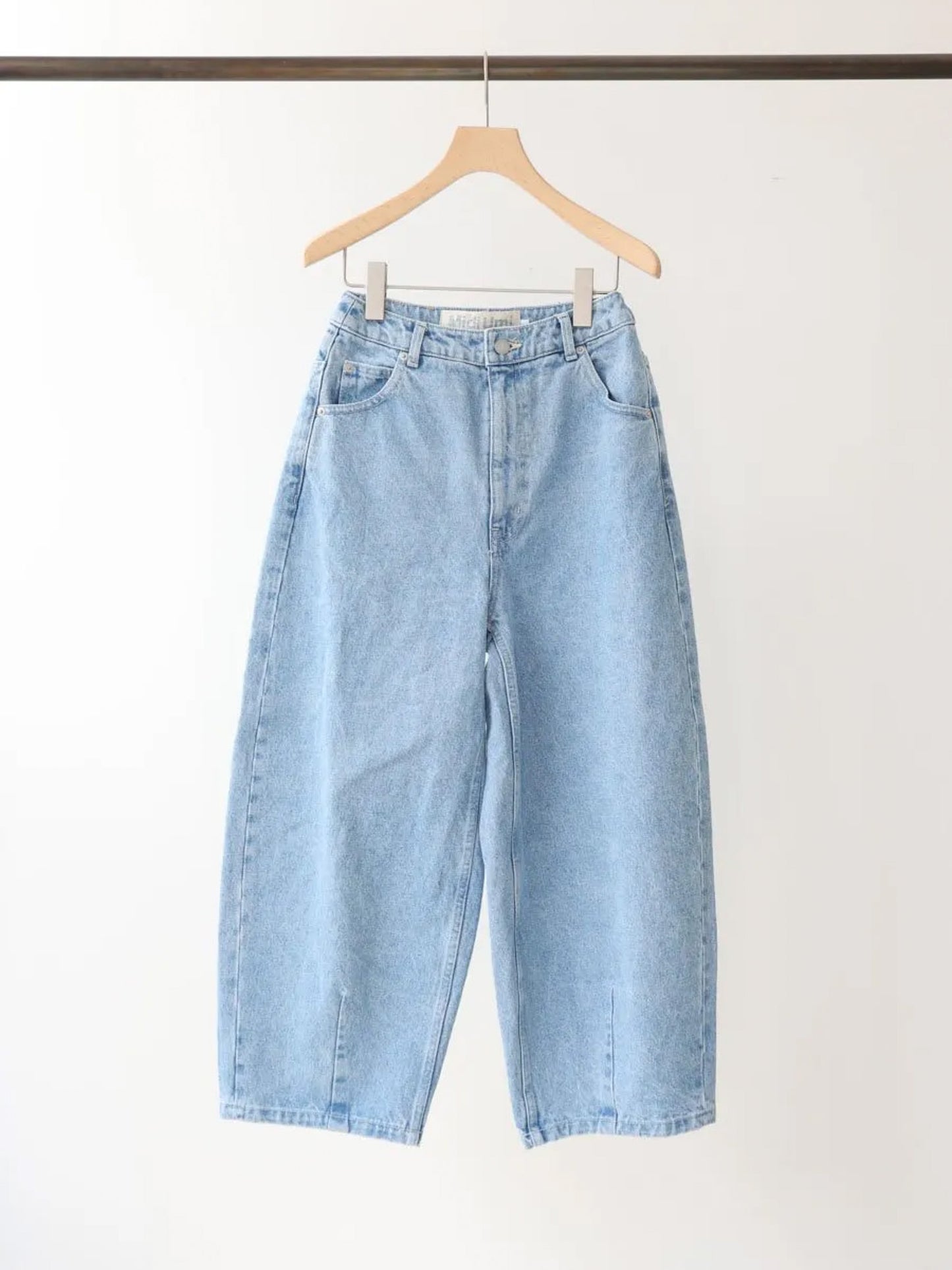 hi-waist curved denim