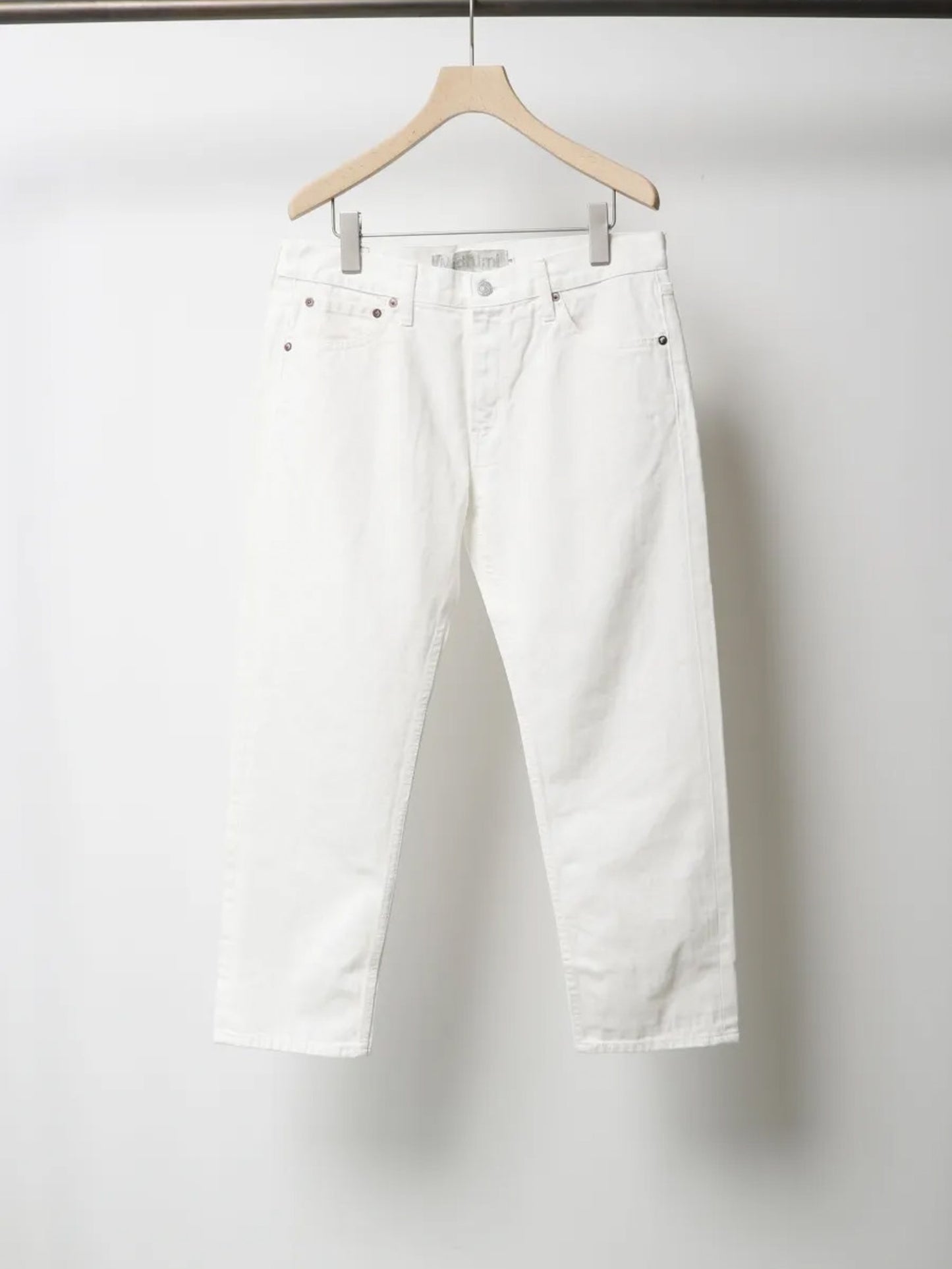 4/5 length white denim pants