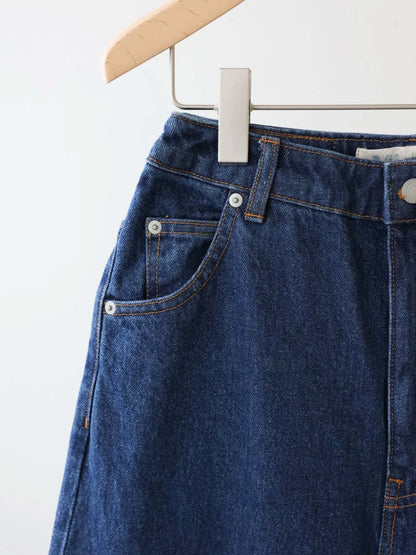 hi-waist curved denim