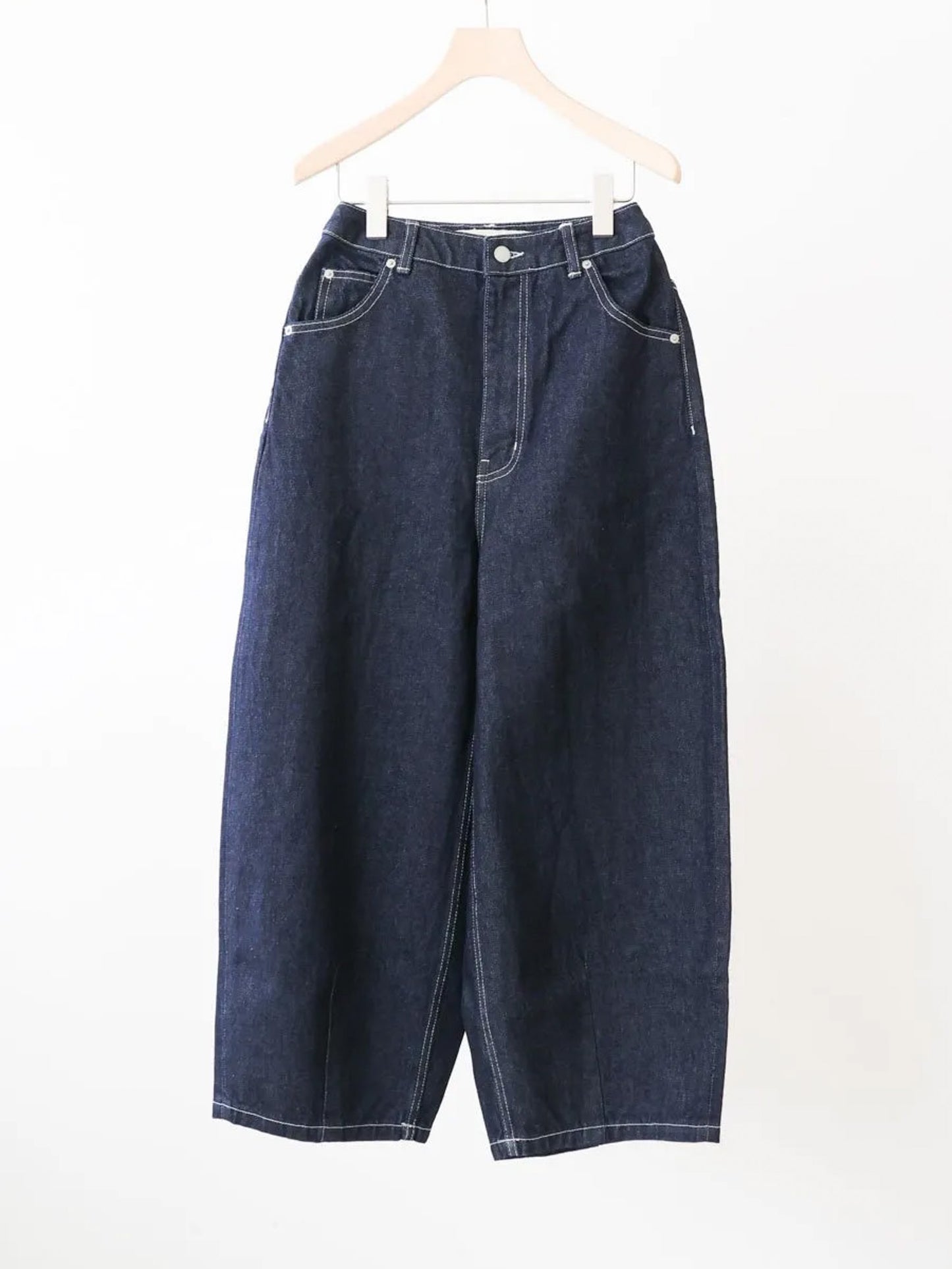 hi-waist curved denim