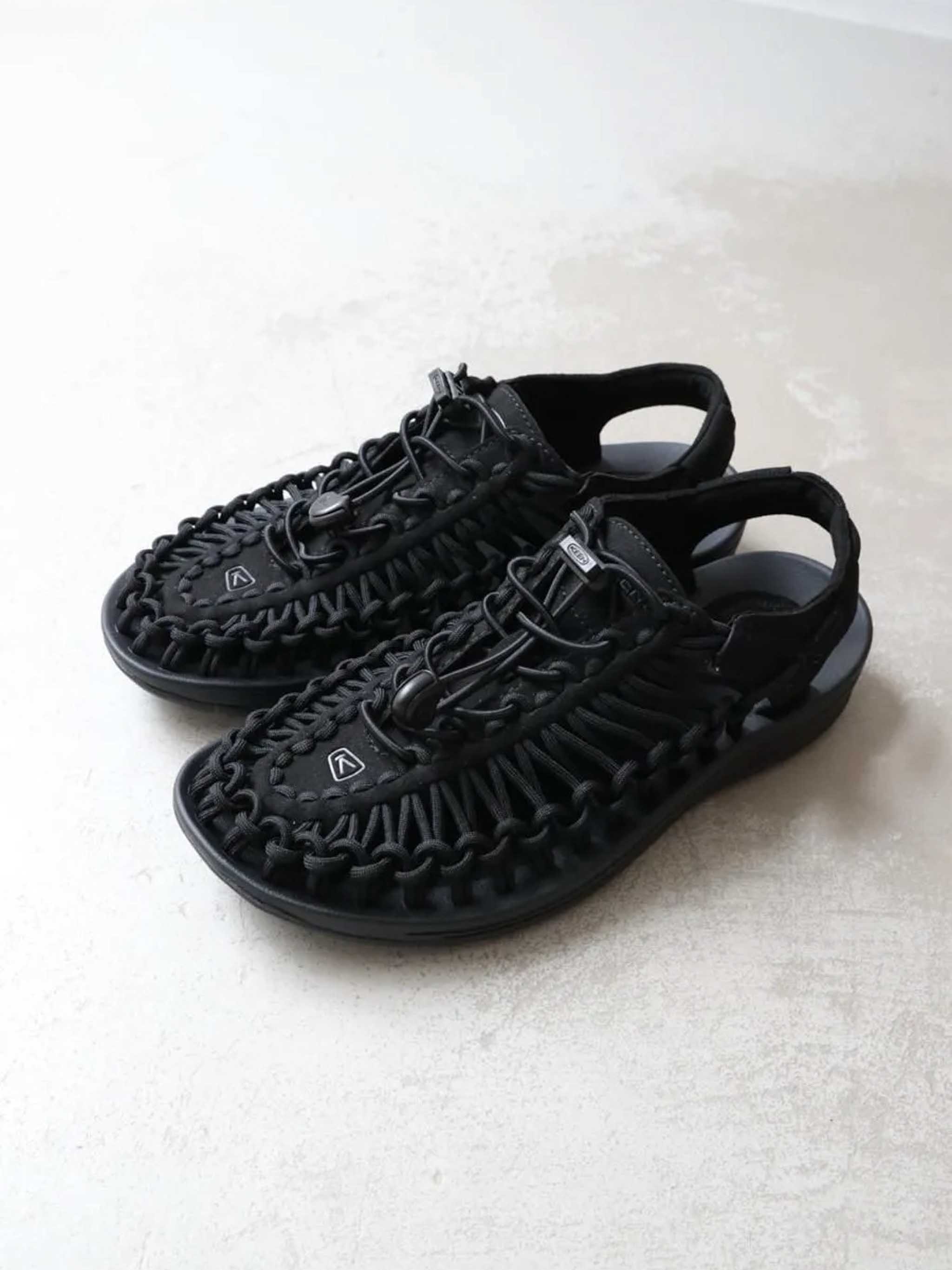 UNEEK MONO PACK / KEEN