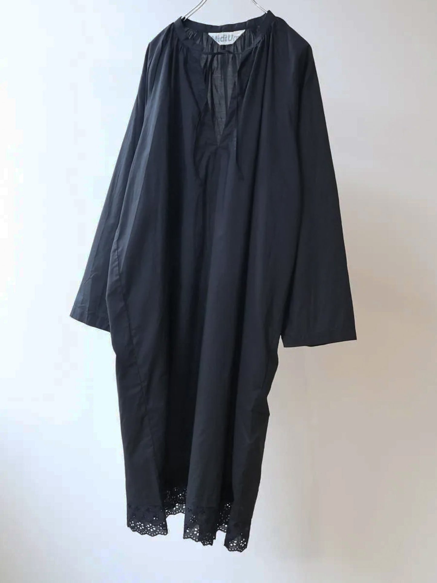 hem lace smock onepiece