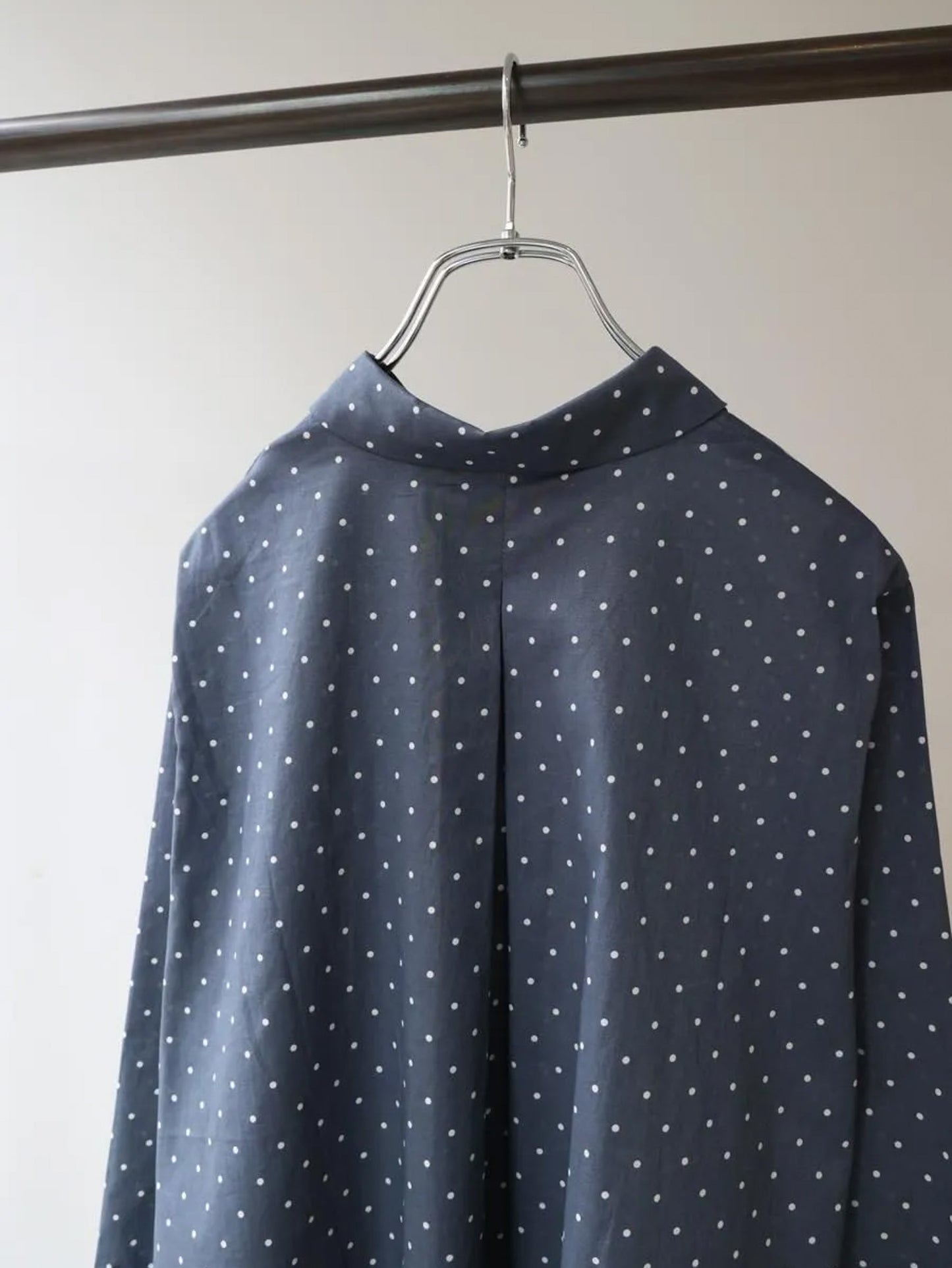 dots dutch collar shirt