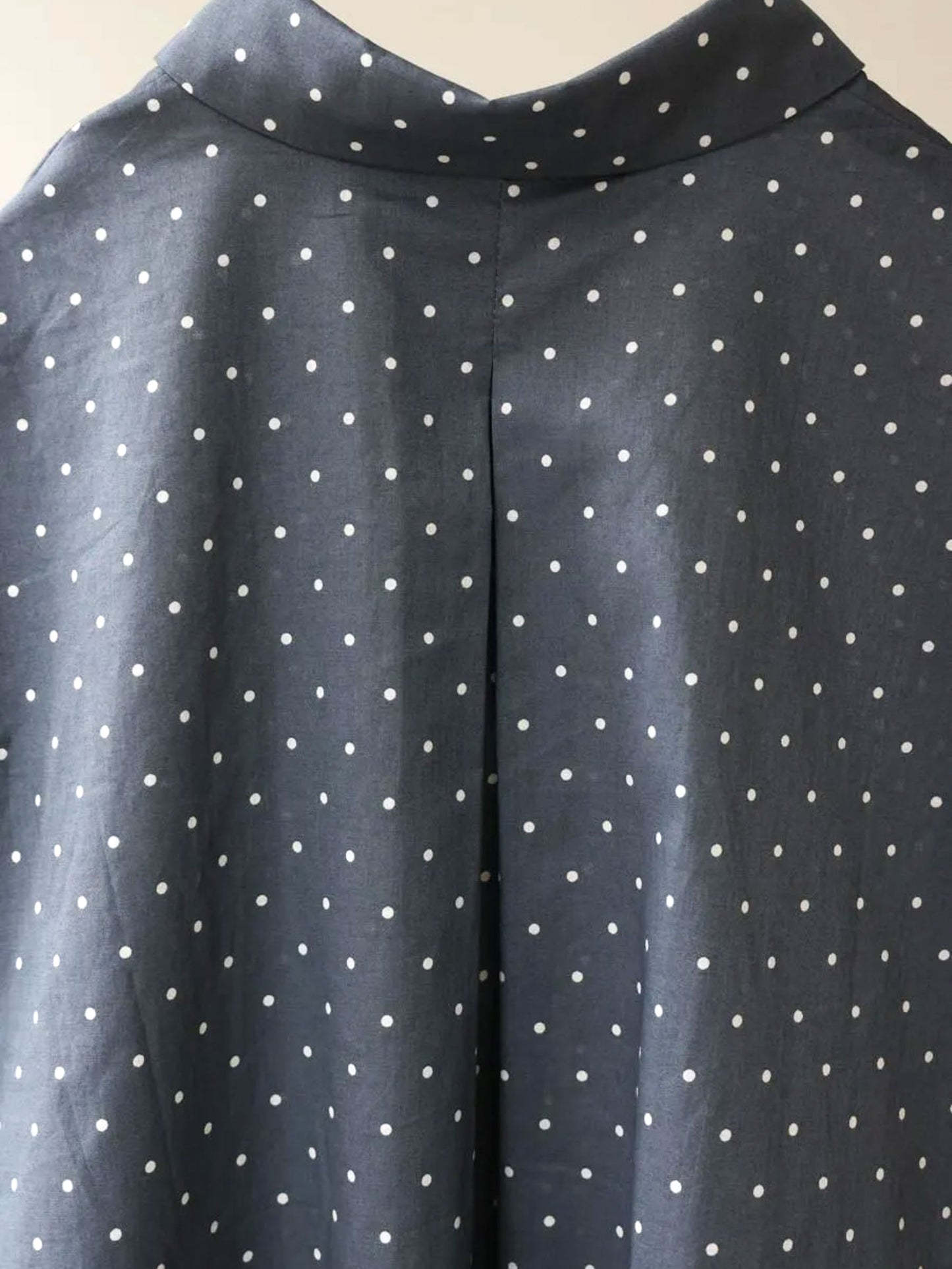 dots dutch collar shirt