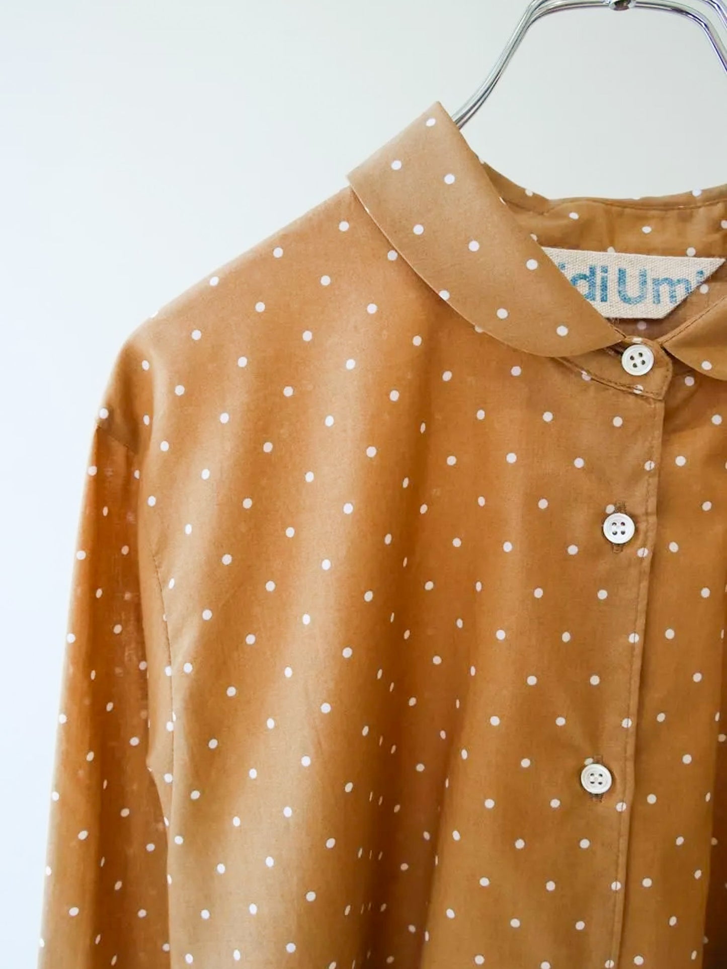 dots dutch collar shirt