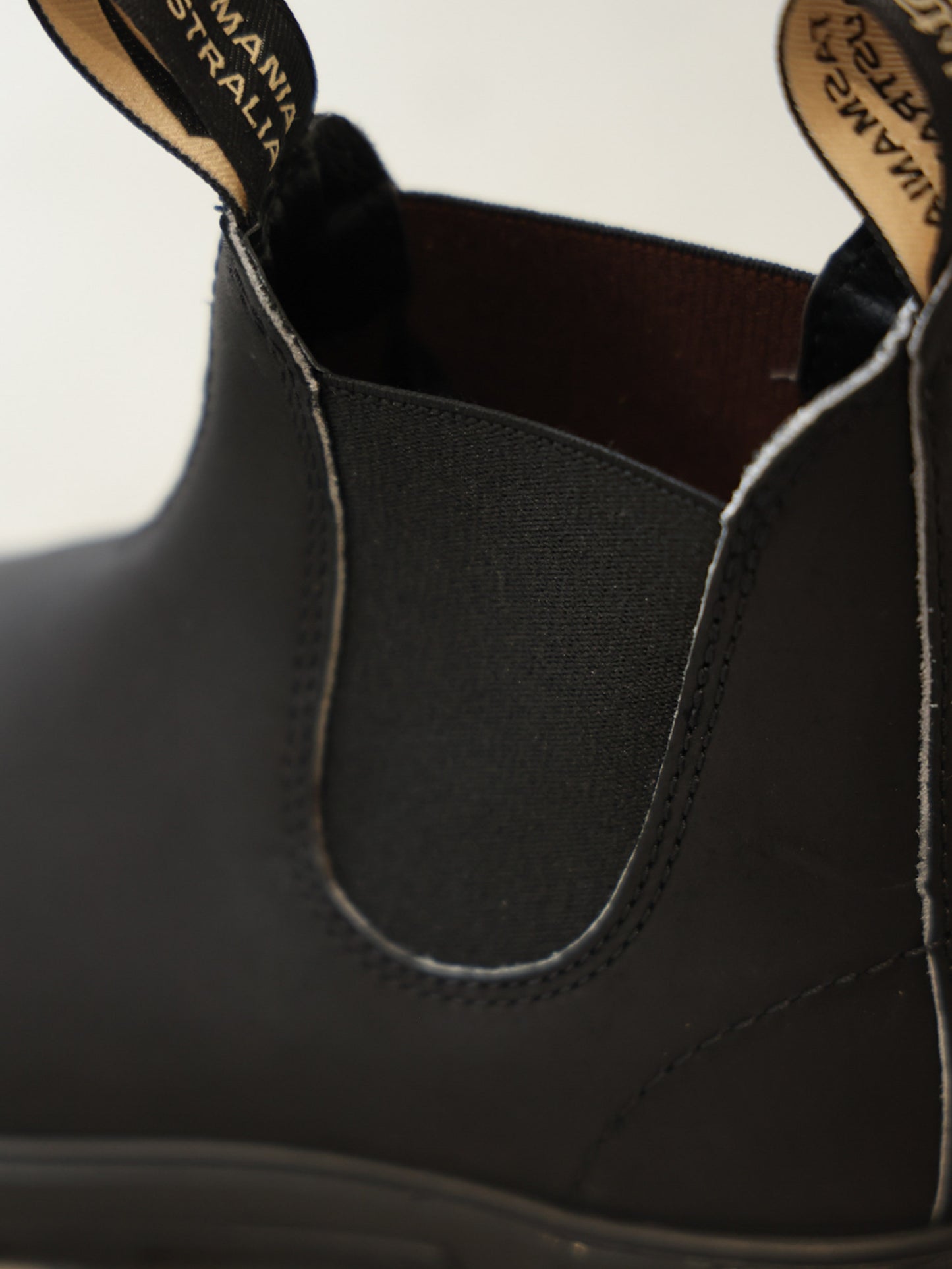 ELASTIC SIDED BOOT/BLUNDSTONE