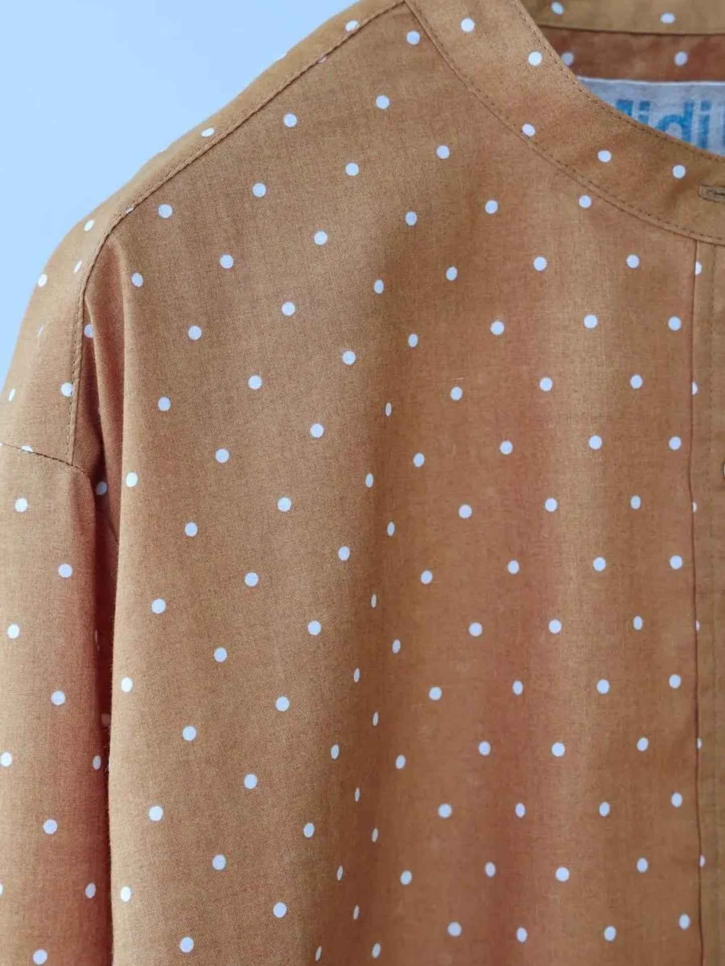 dots band collar shirt