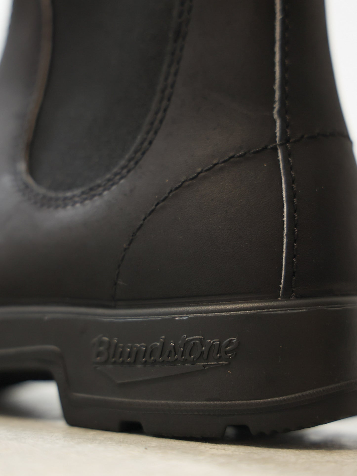 ELASTIC SIDED BOOT/BLUNDSTONE