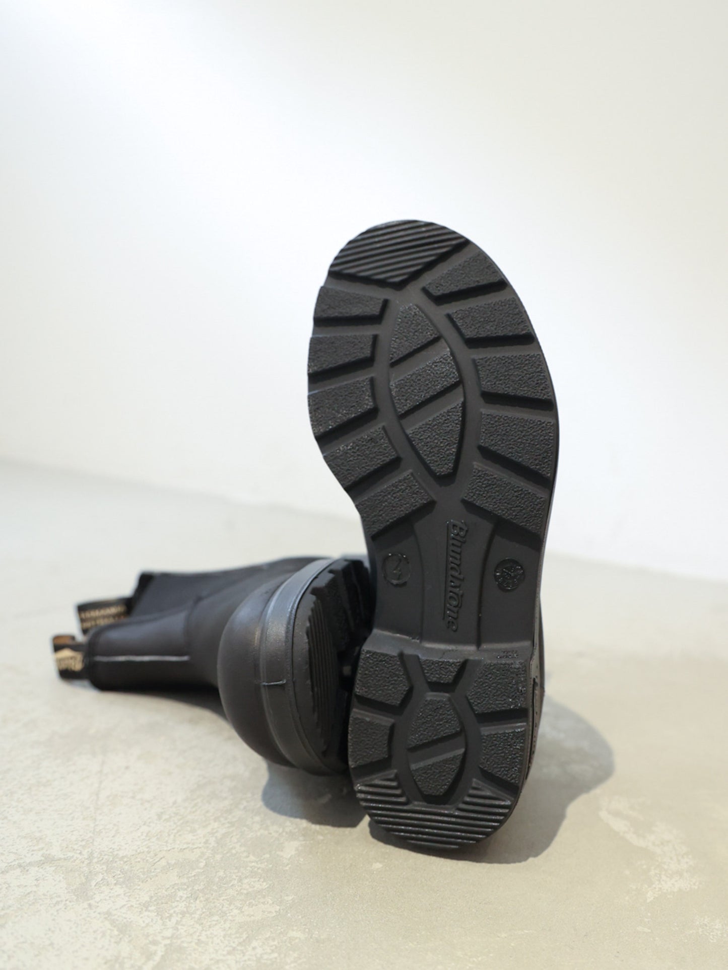 ELASTIC SIDED BOOT/BLUNDSTONE