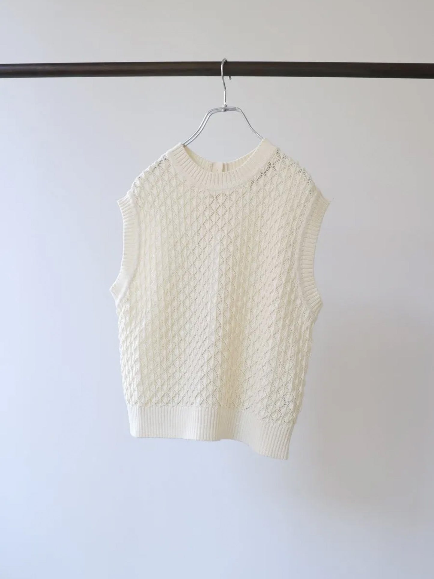 mesh knit vest