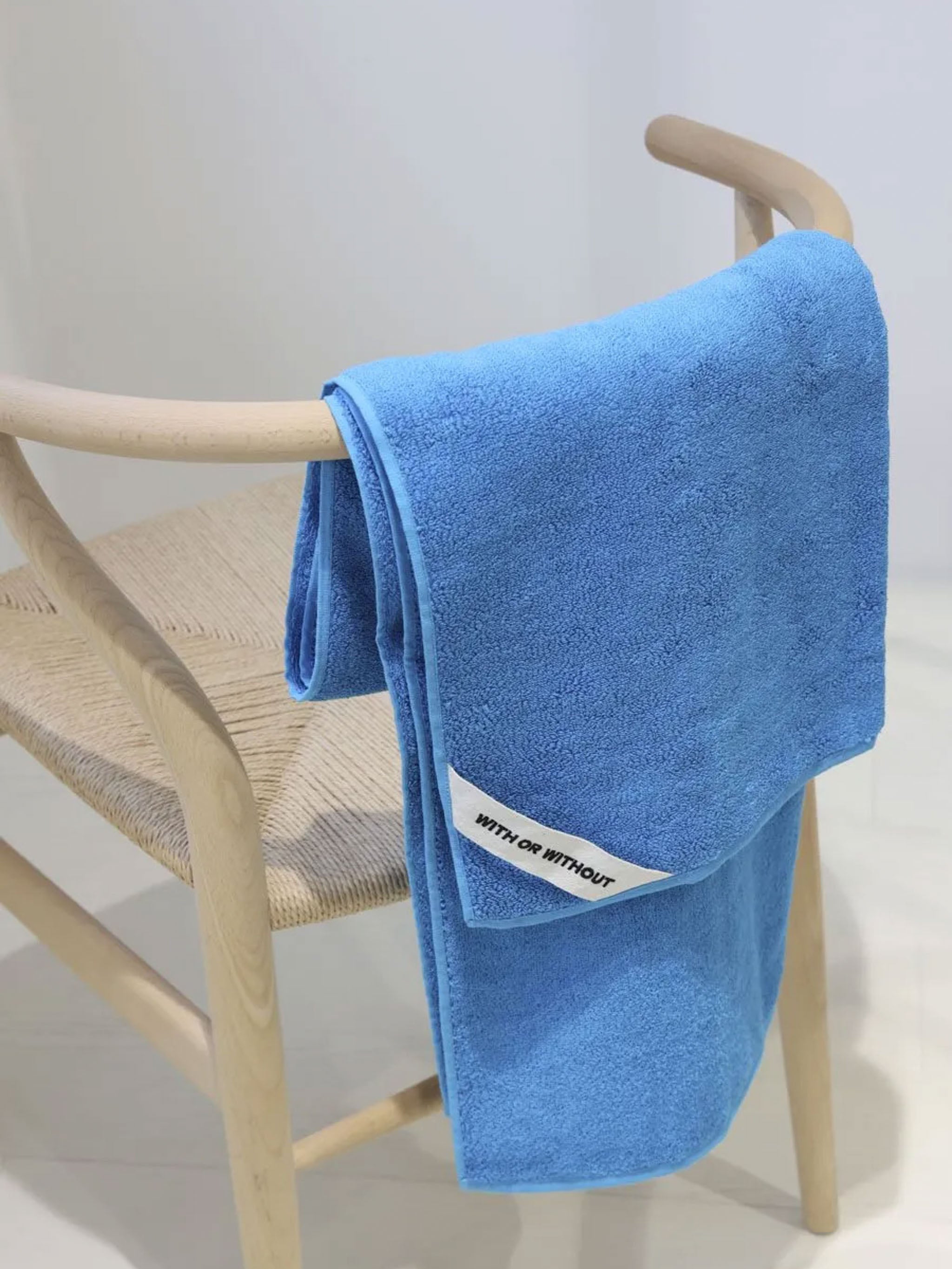 Bath Towel / WITH OR WITHOUT