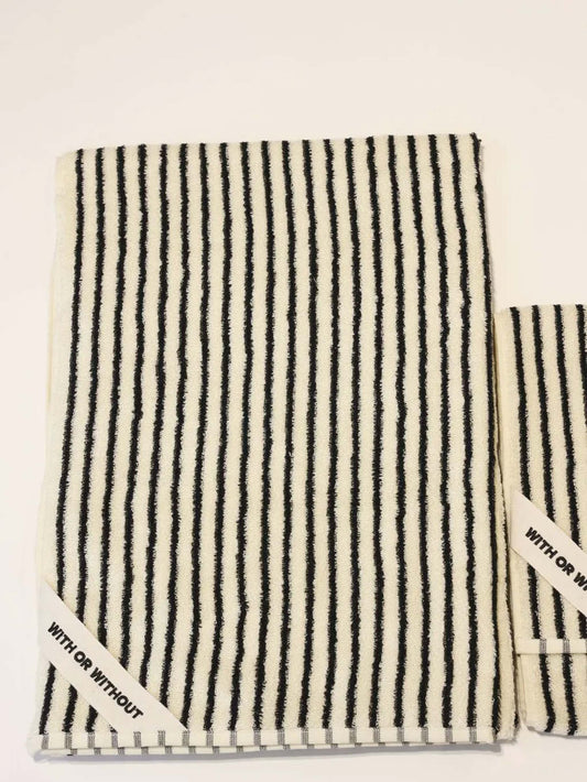 Bath Towel / WITH OR WITHOUT