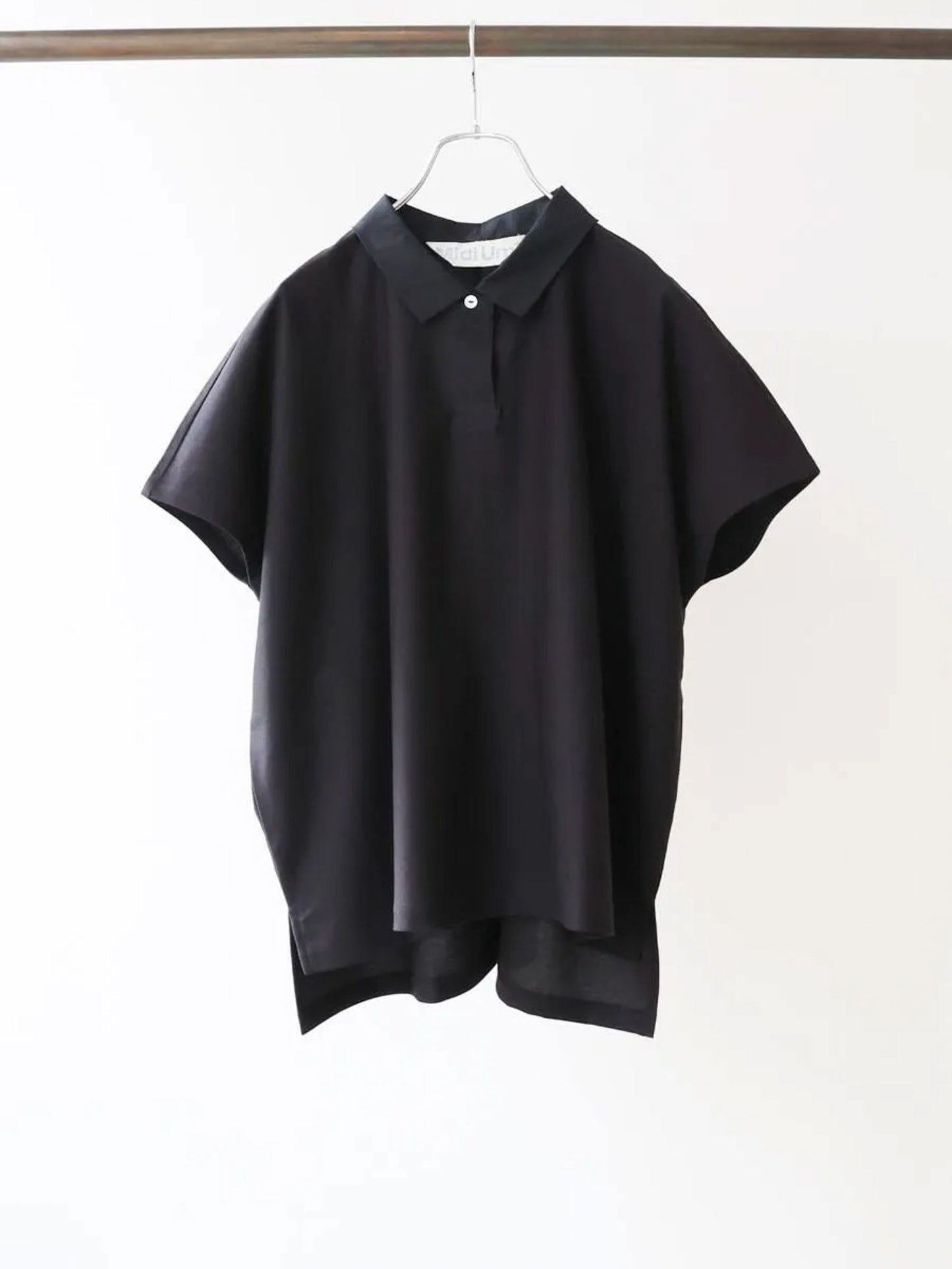 polo no sleeve pullover