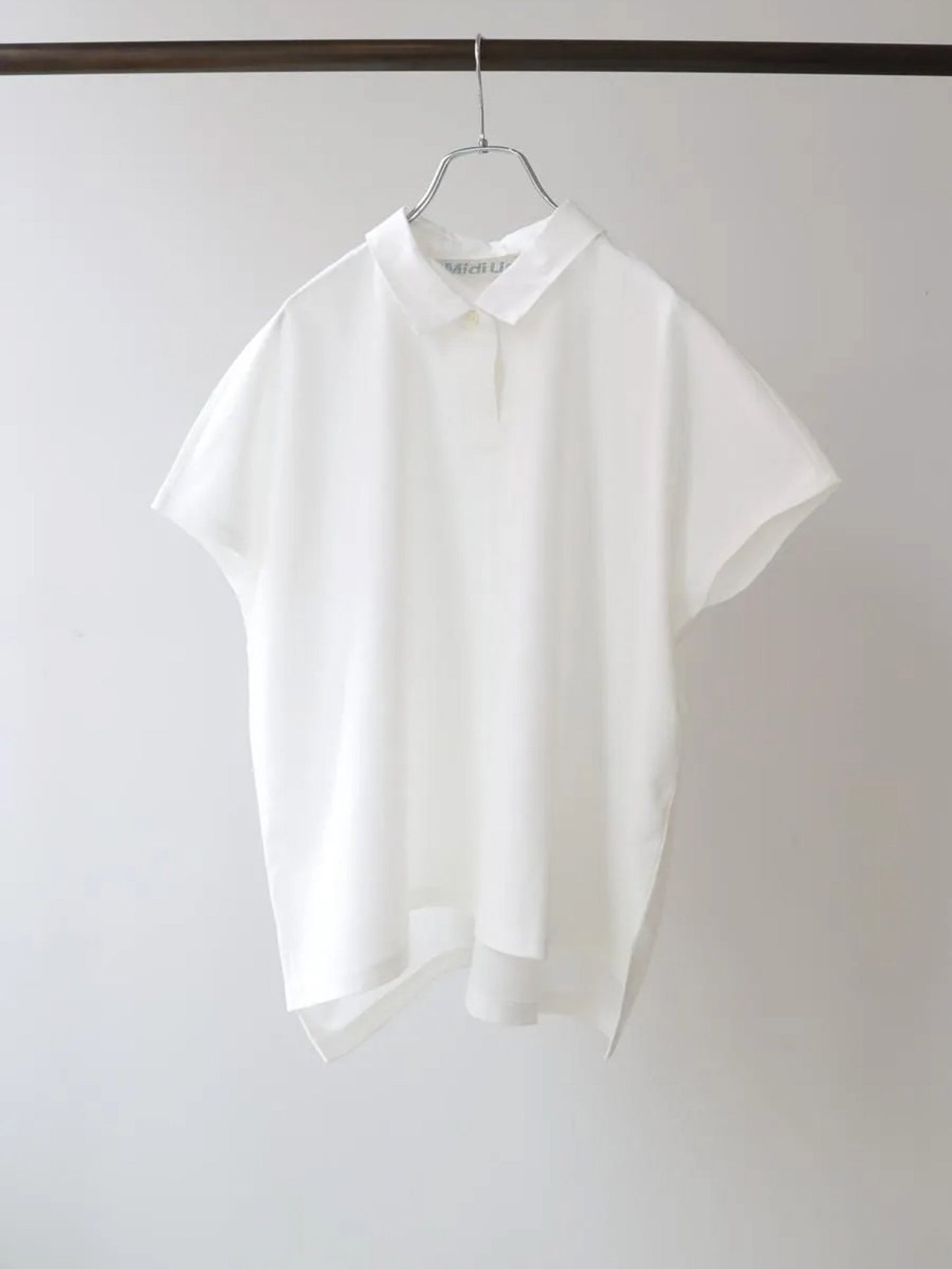 polo no sleeve pullover