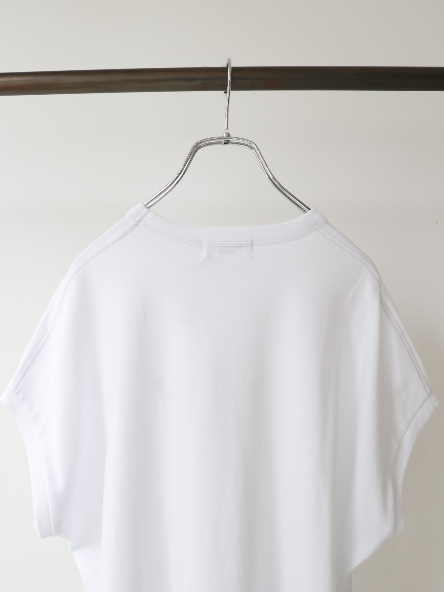 SLEEVELESS pullover GY-C0361 /GYMPHLEX