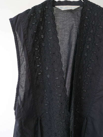 lace side tuck vest