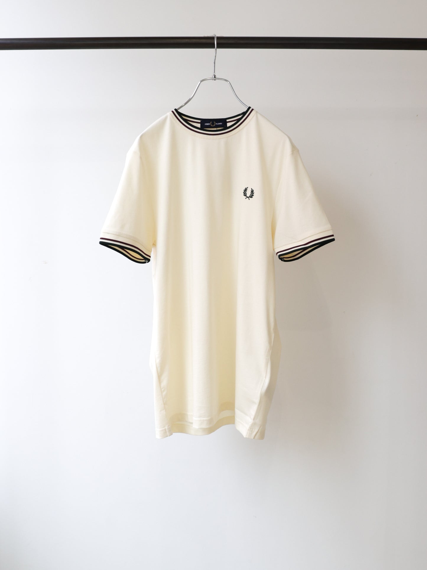 TWIN TIPPED T-SHIRT M1558V/FRED PERRY