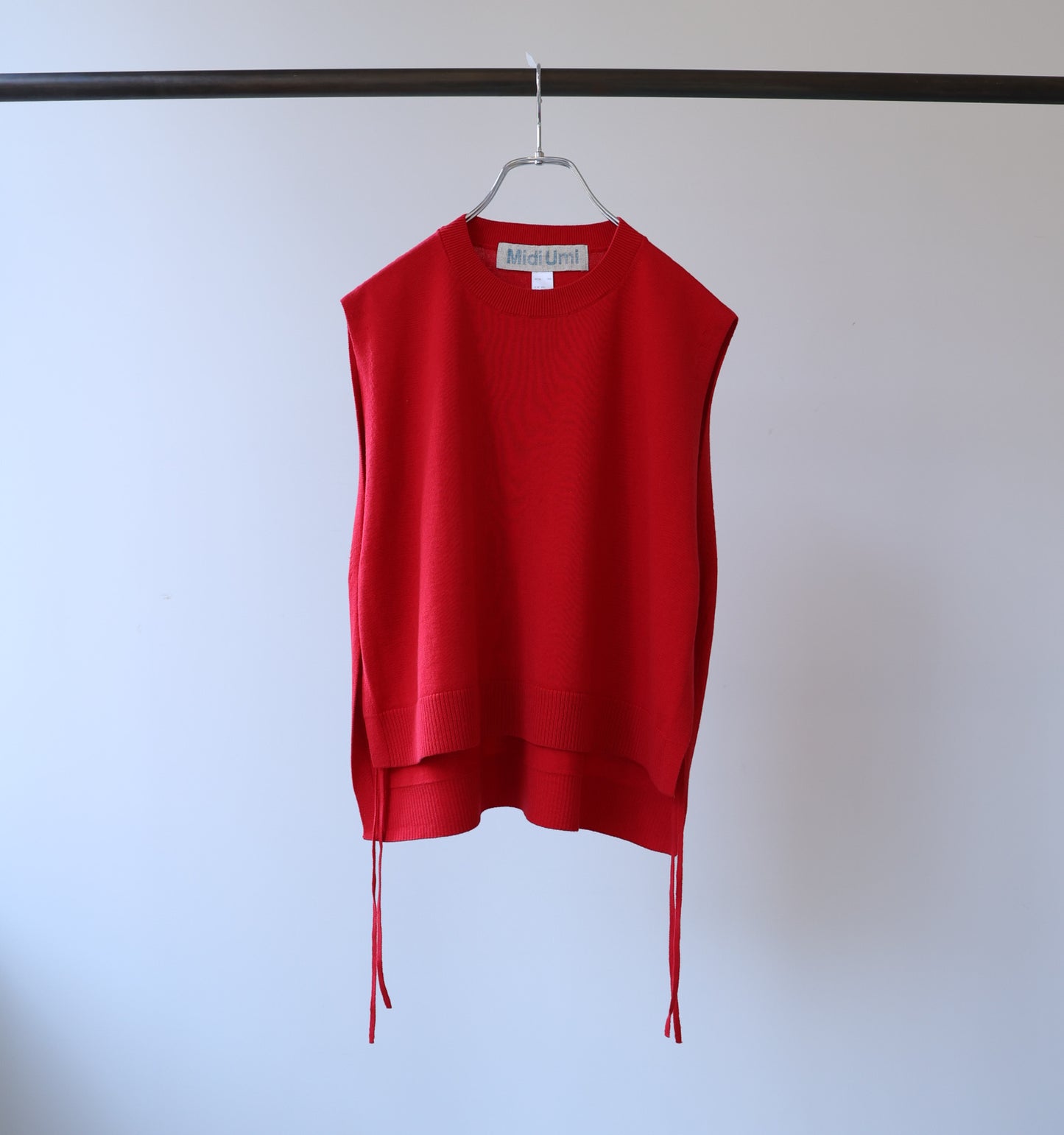 【A】side ribbon short vest