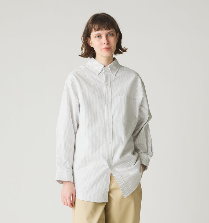 【A】button down shirt