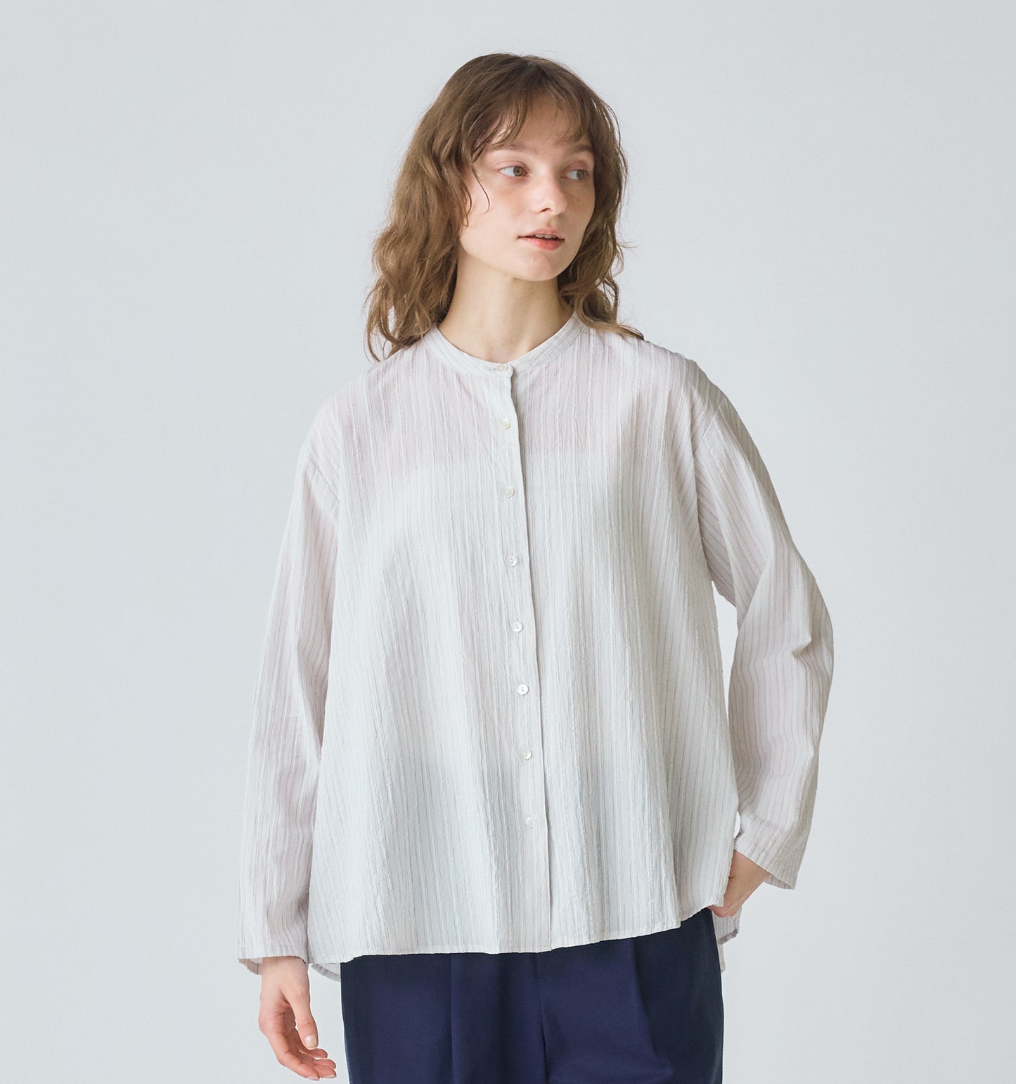 【A】sheer stripe back gather shirt