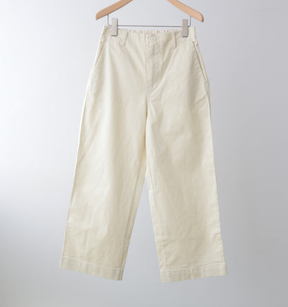 【A】straight chino pants