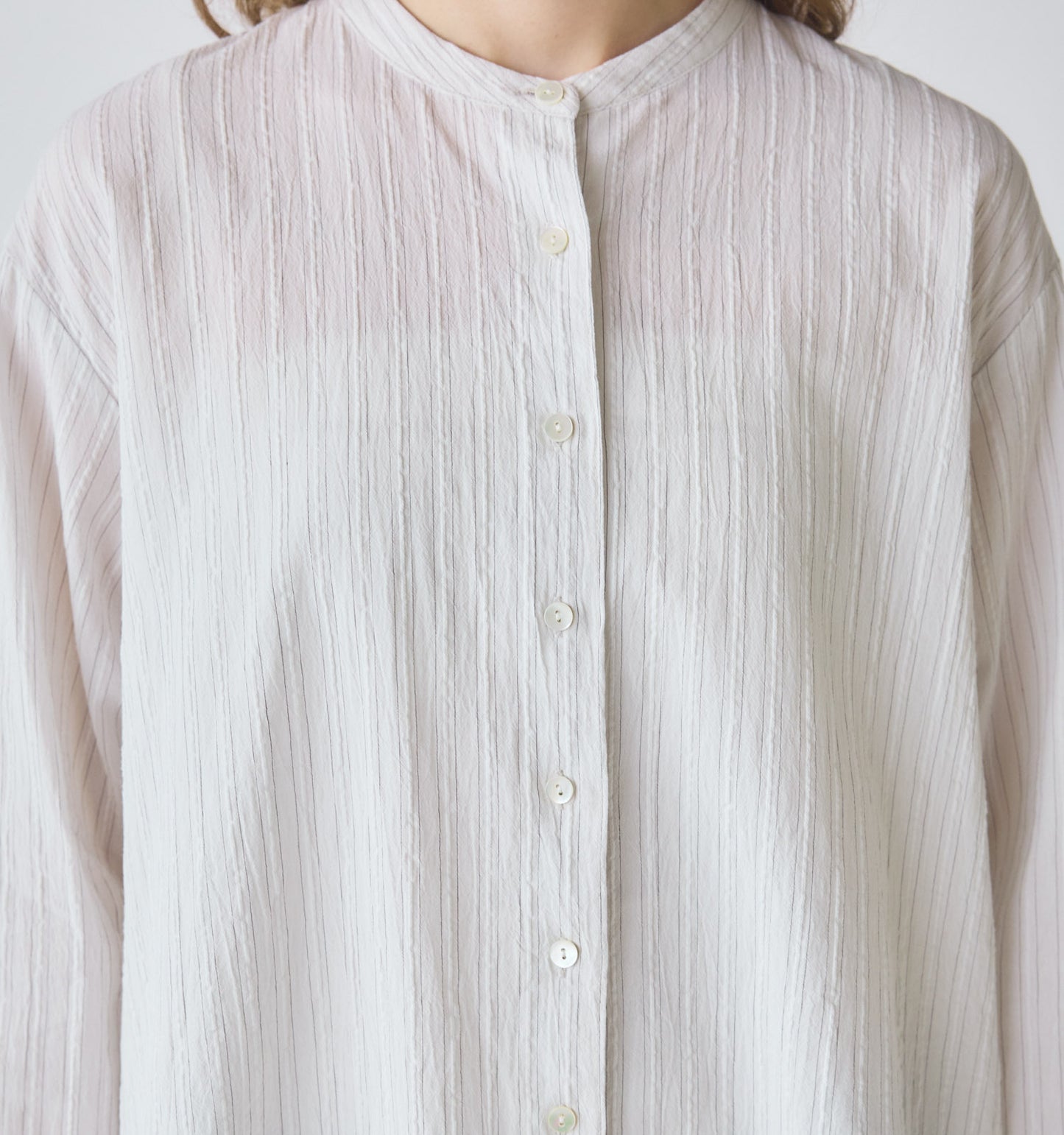 【A】sheer stripe back gather shirt