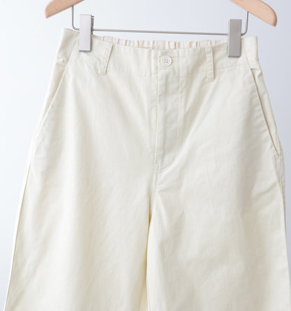 【A】straight chino pants