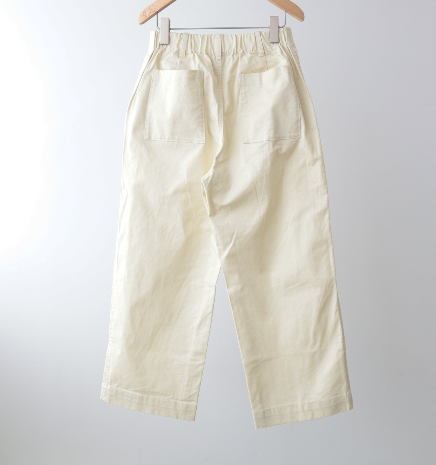 【A】straight chino pants