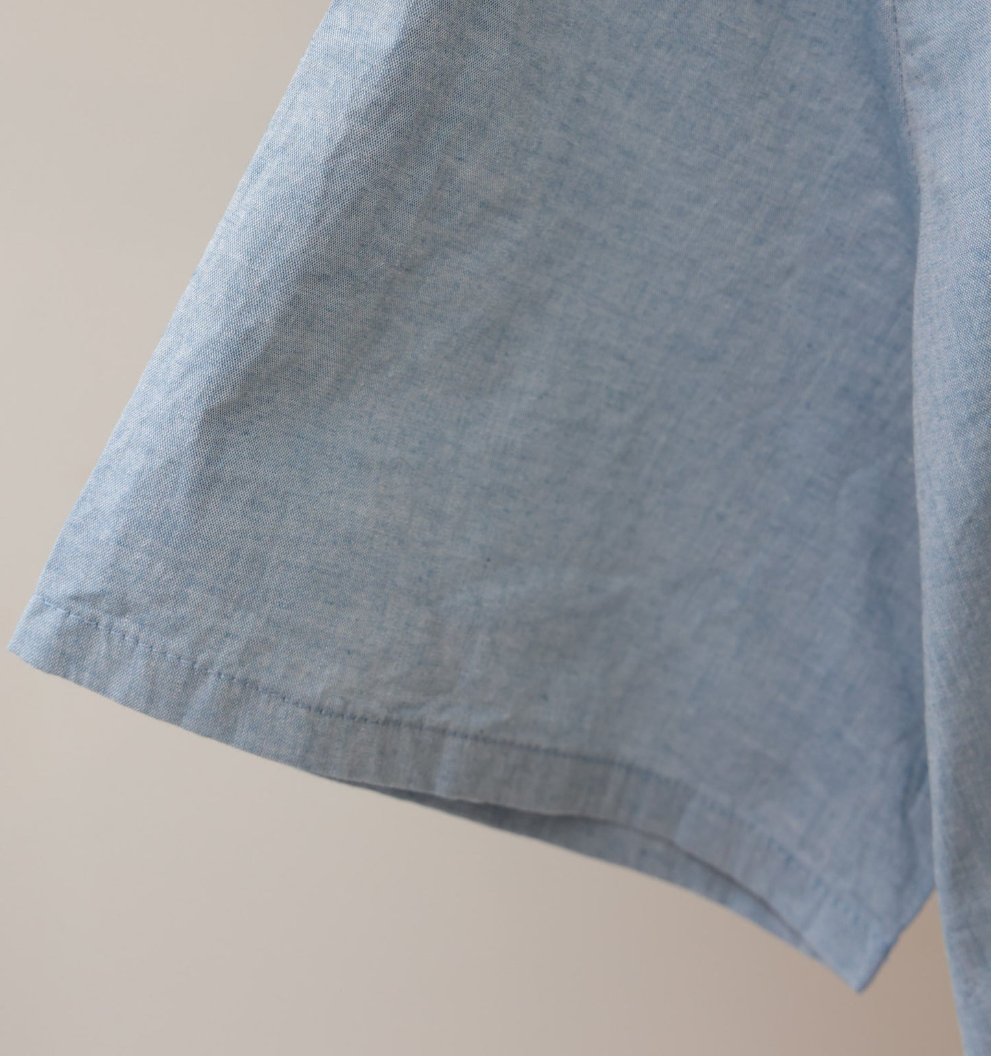 【A】chambray frill shirt
