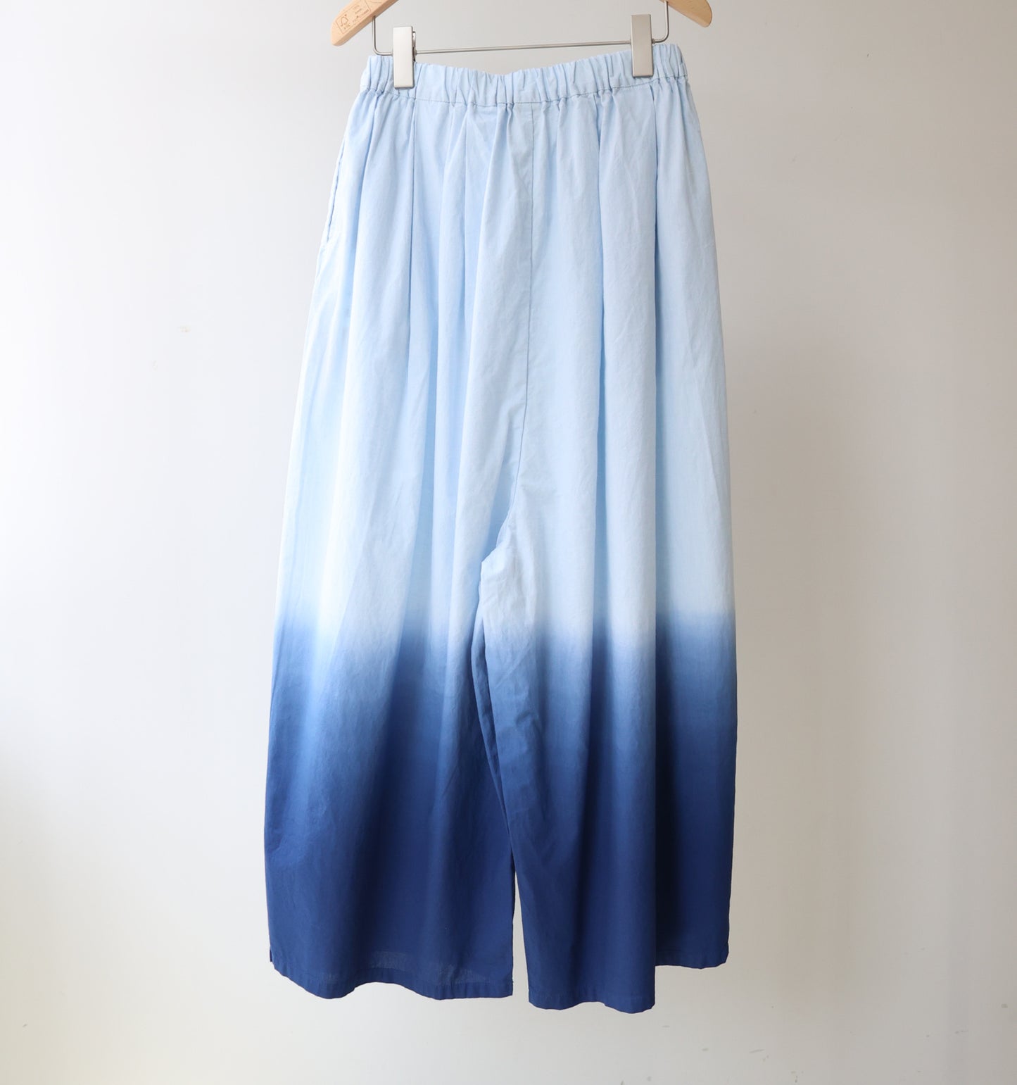 【A】gradation tuck easy pants