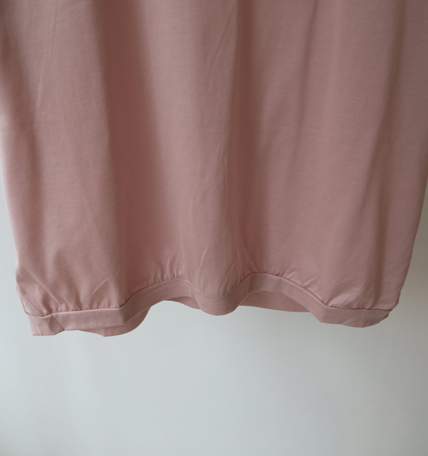 【A】gathered dolman sleeve pullover