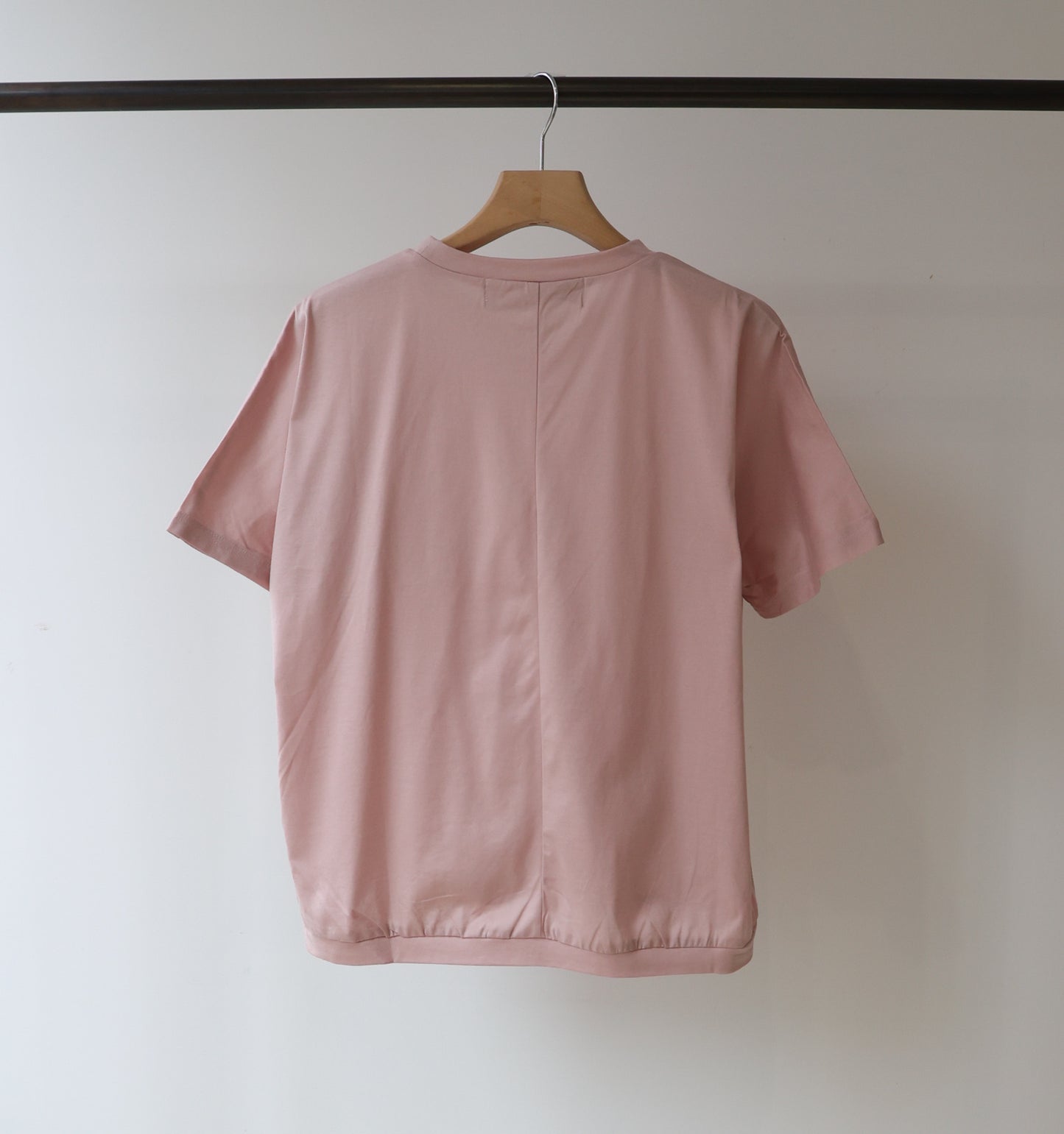 【A】gathered dolman sleeve pullover