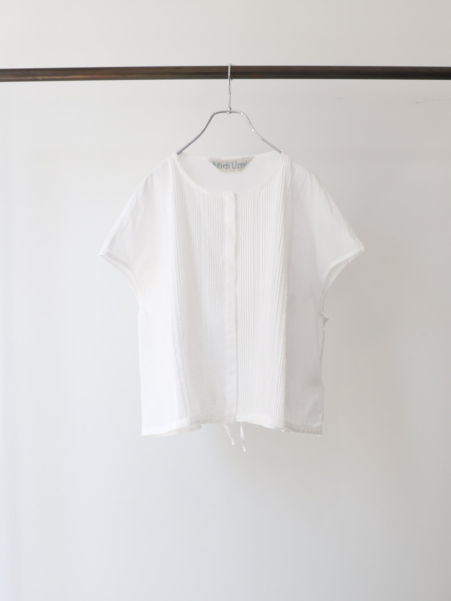 pin tuck N/S shirt