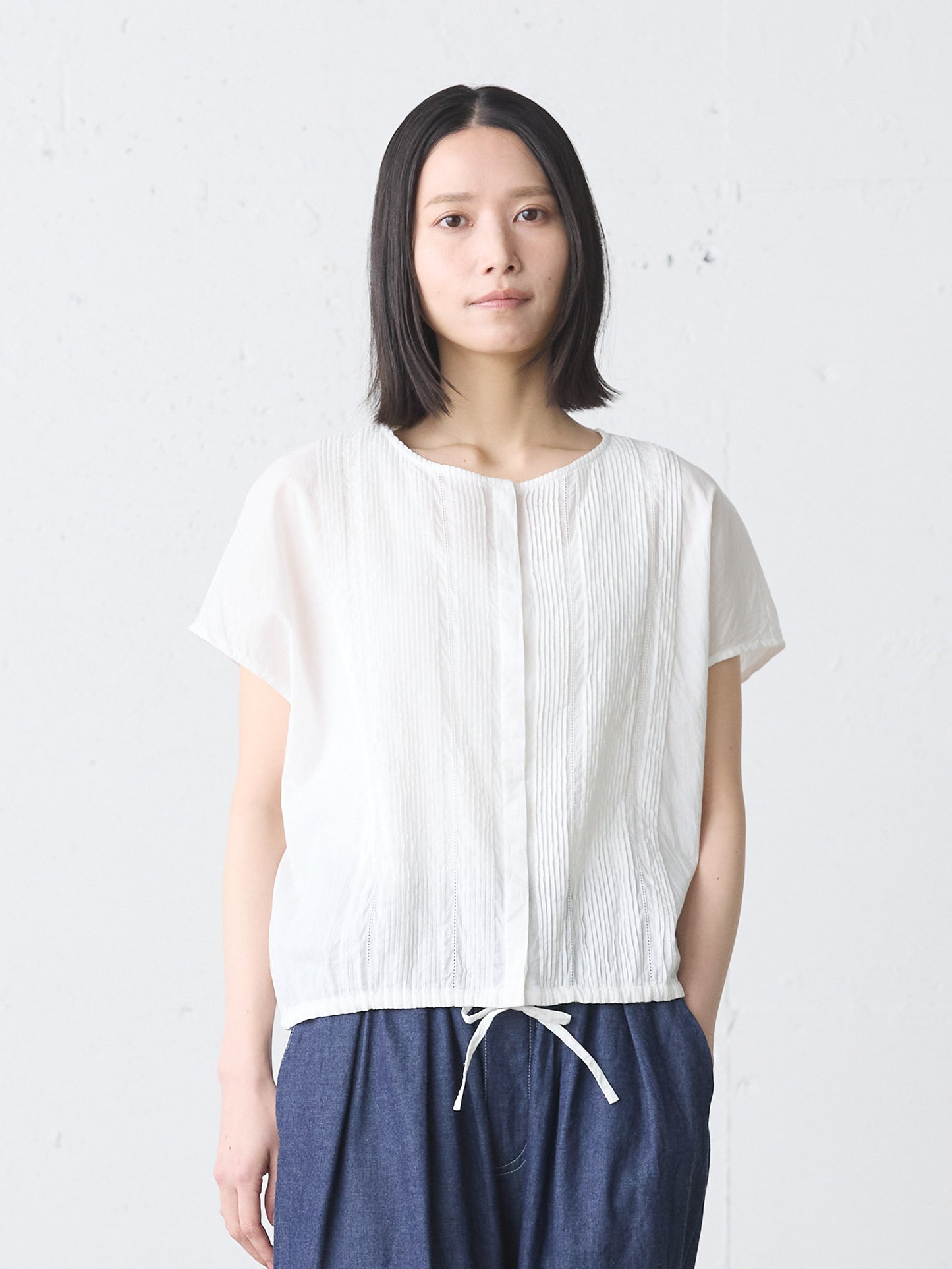 pin tuck N/S shirt