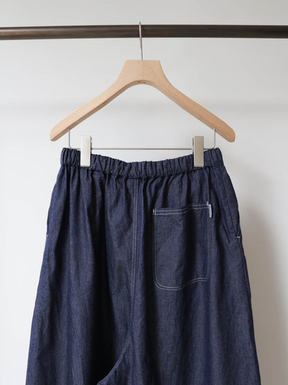 light wide tuck denim