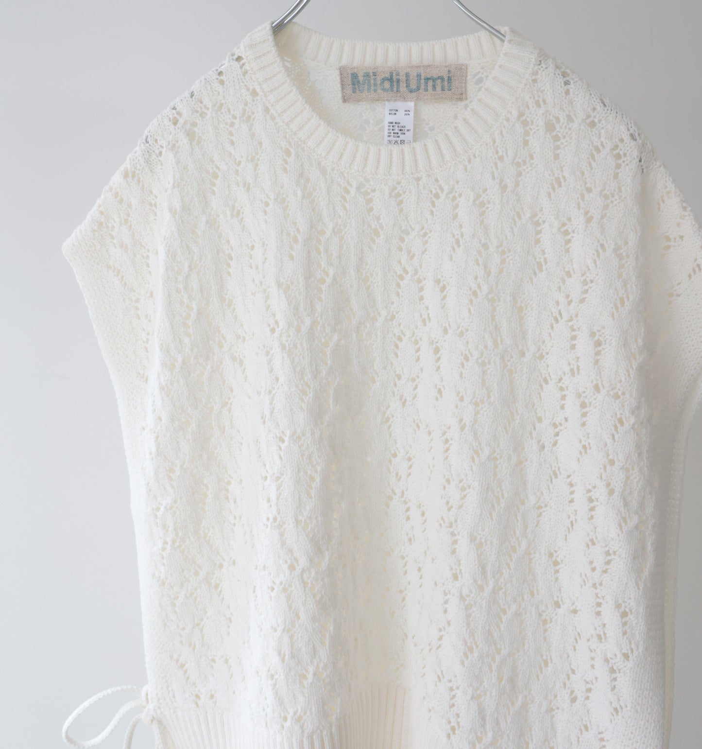 tapeyarn side ribbon vest