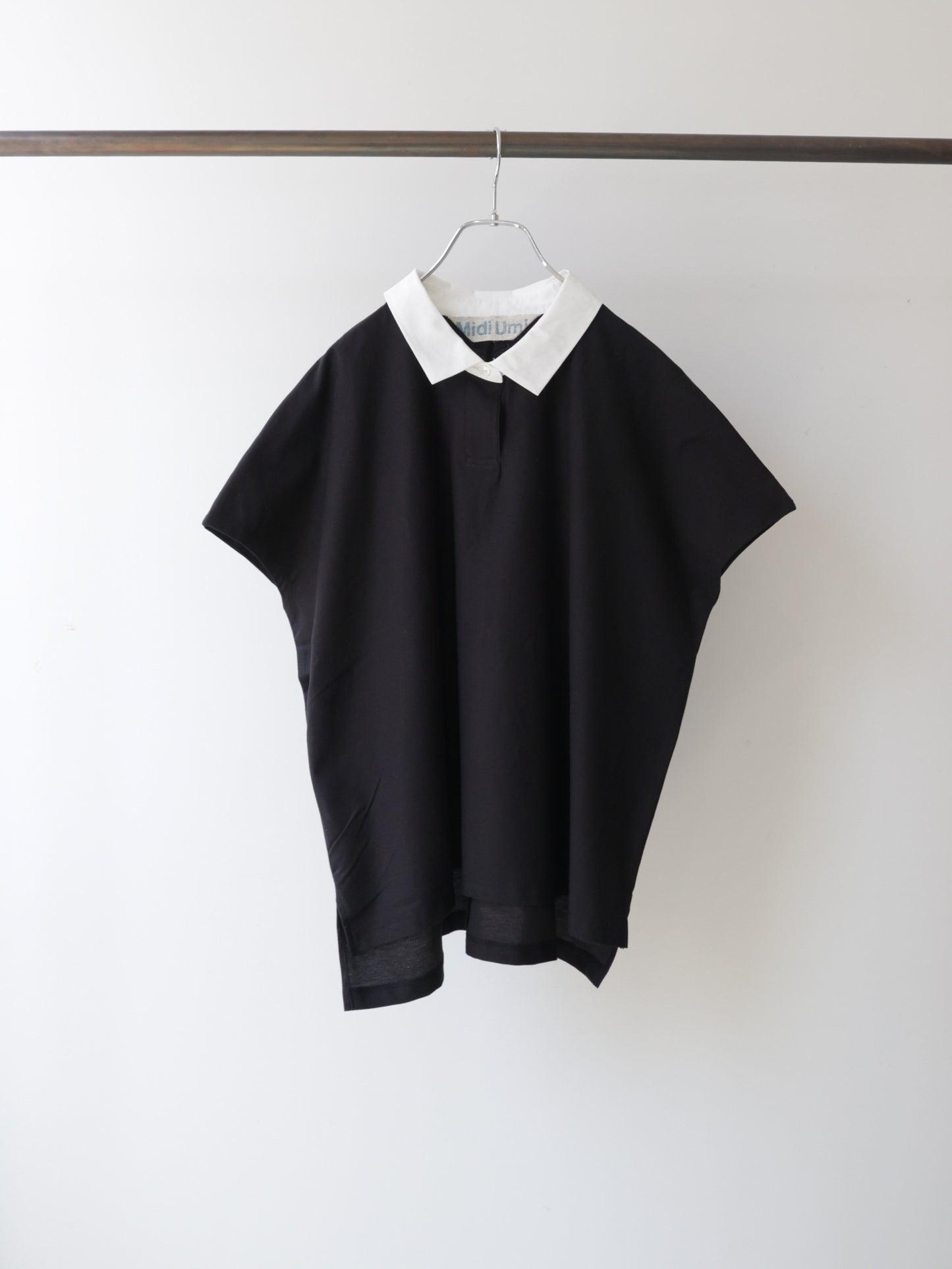 polo no sleeve pullover