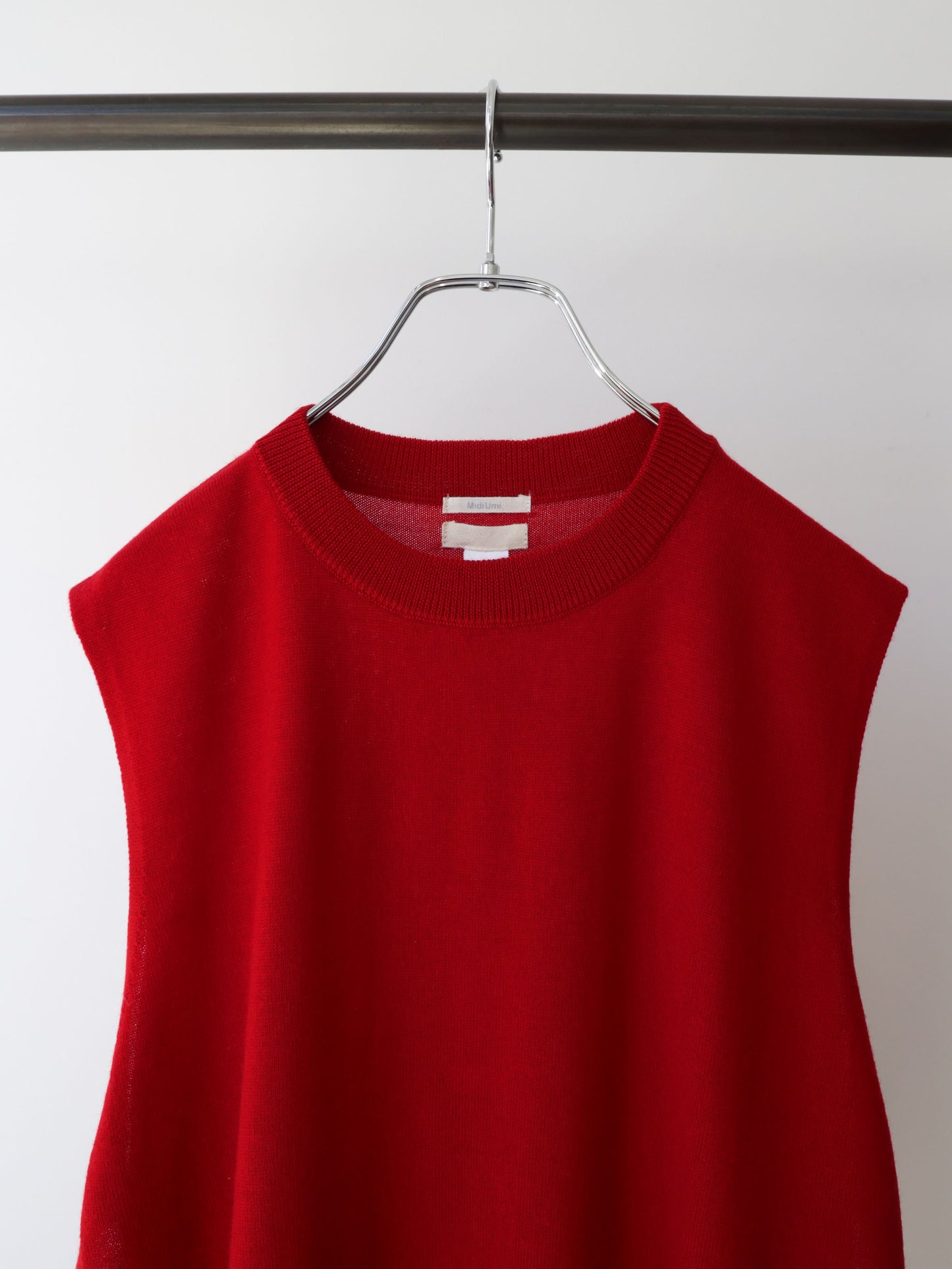 3-720298 side ribbon vest