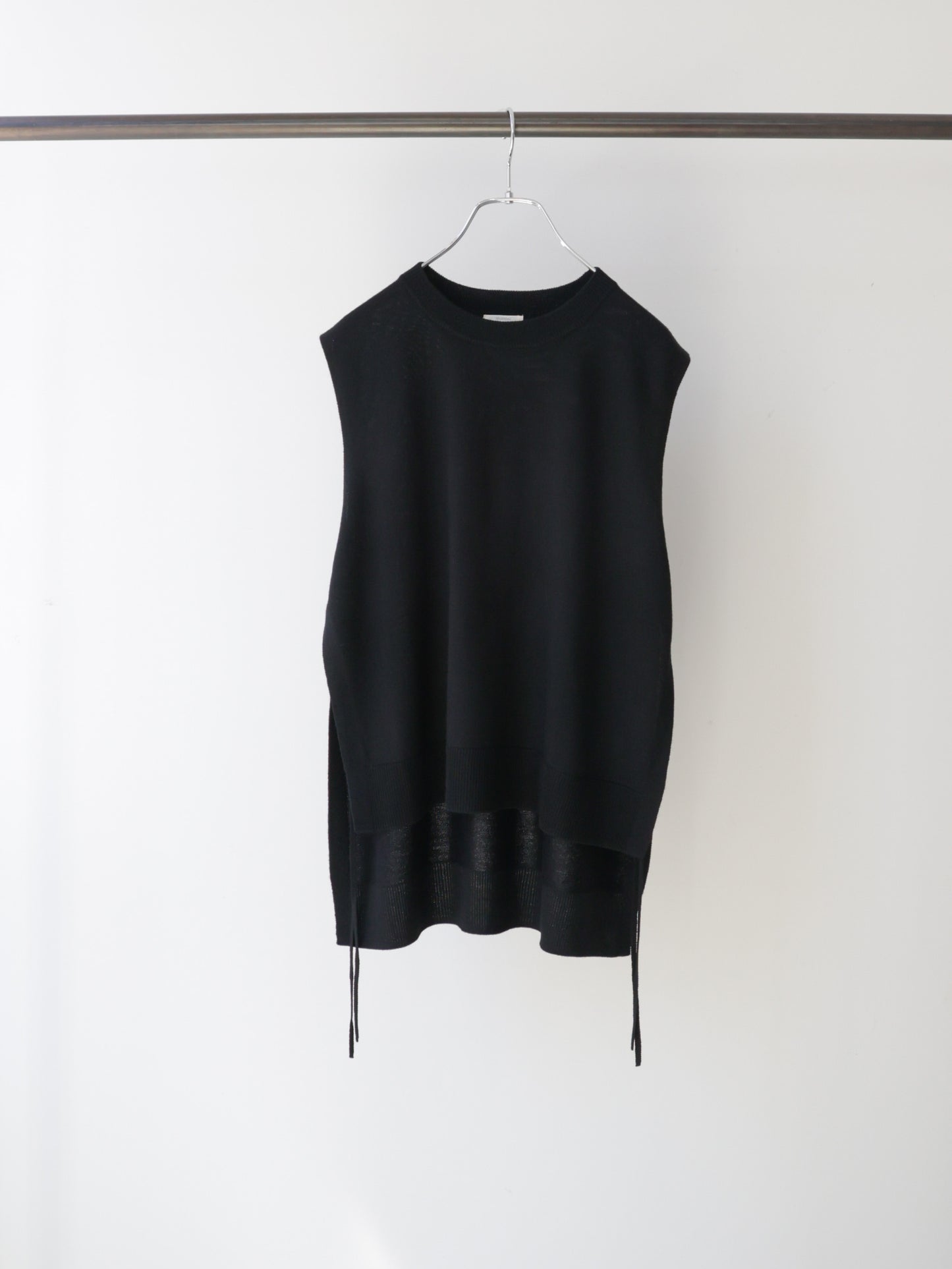 3-720298 side ribbon vest