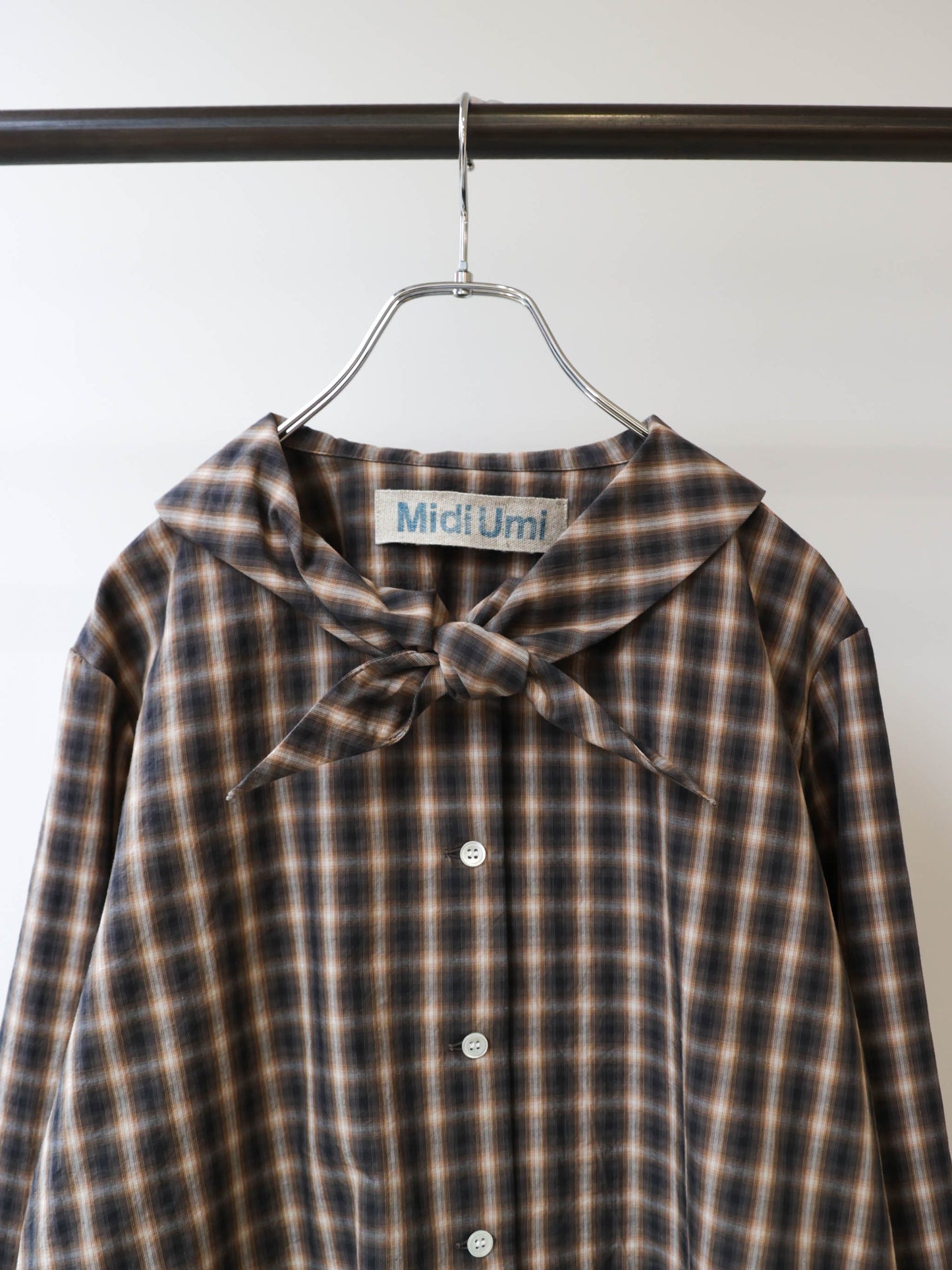 3-730237 scarf like short shirt
