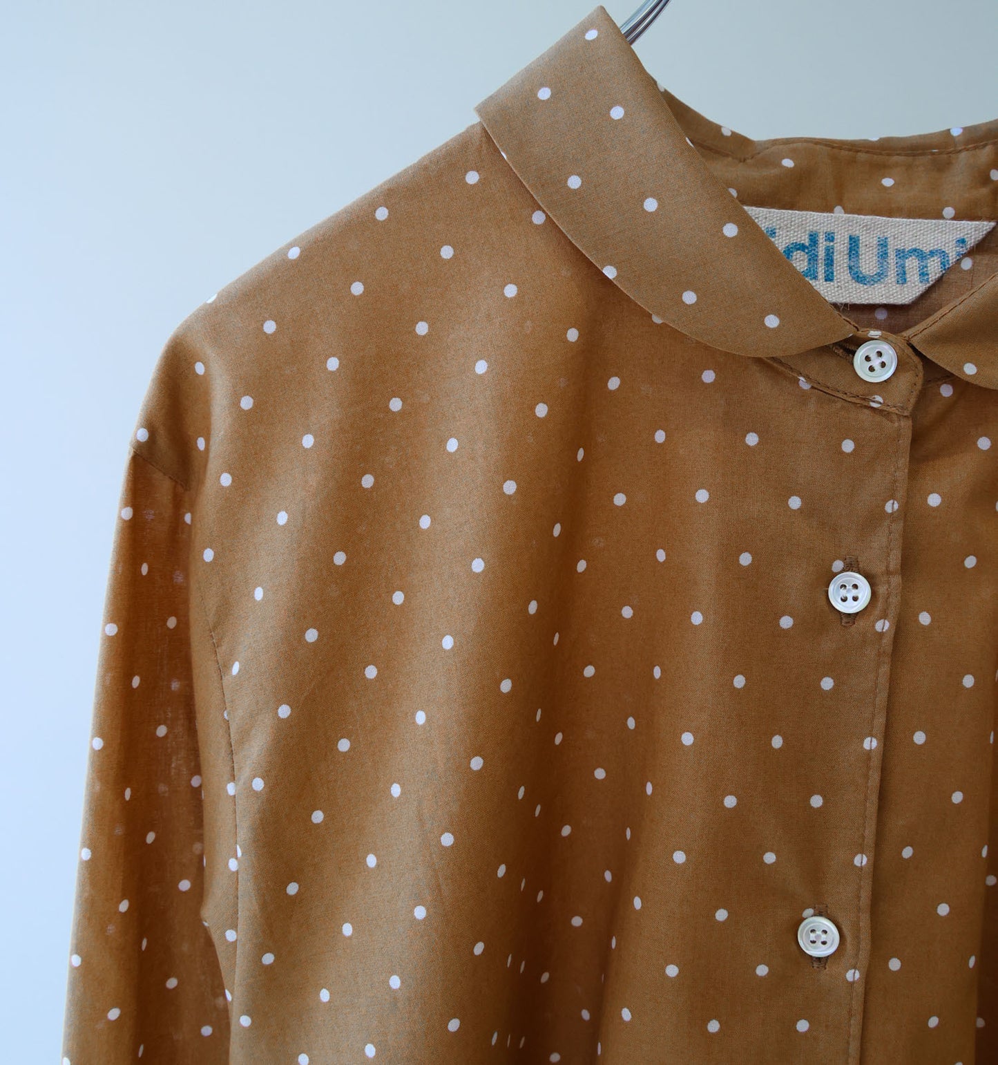 dots dutch collar shirt