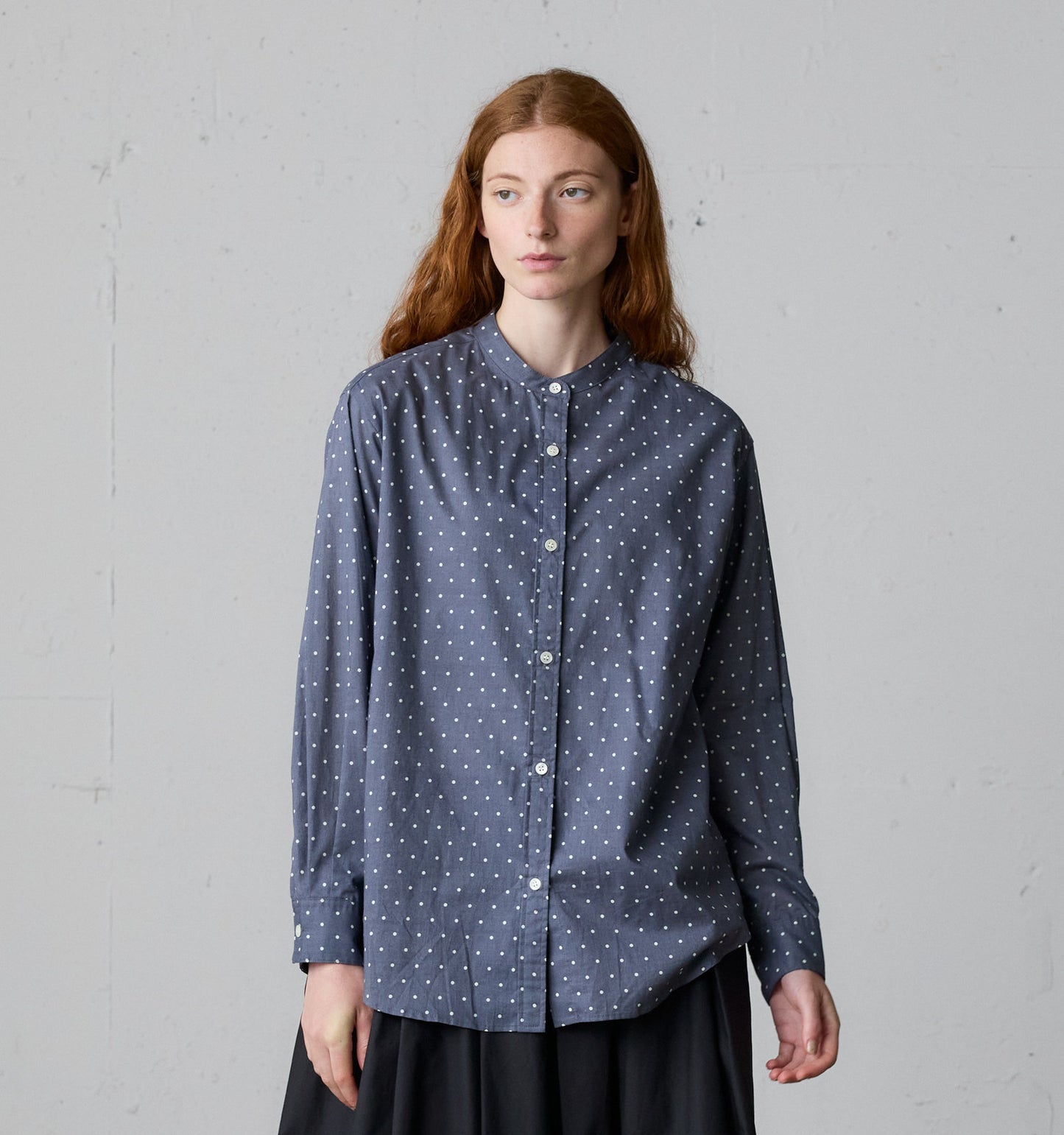 dots band collar shirt