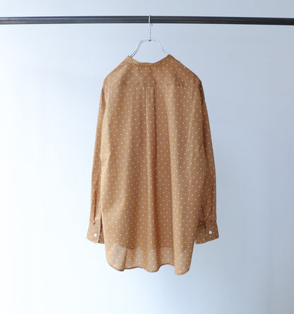 dots band collar shirt