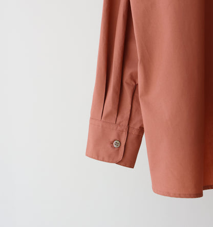 A line band collar shirt