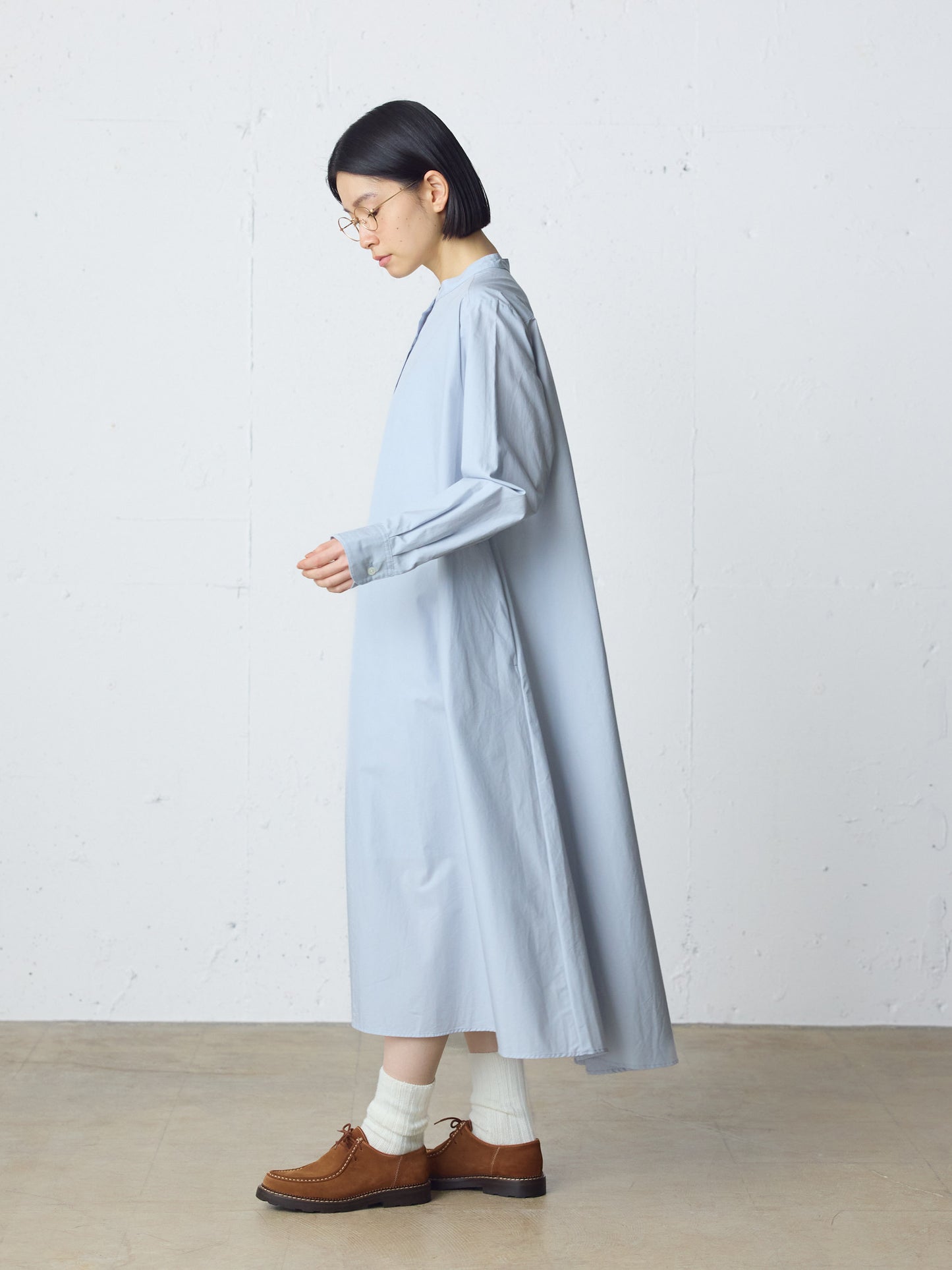 A line band collar shirt onepiece