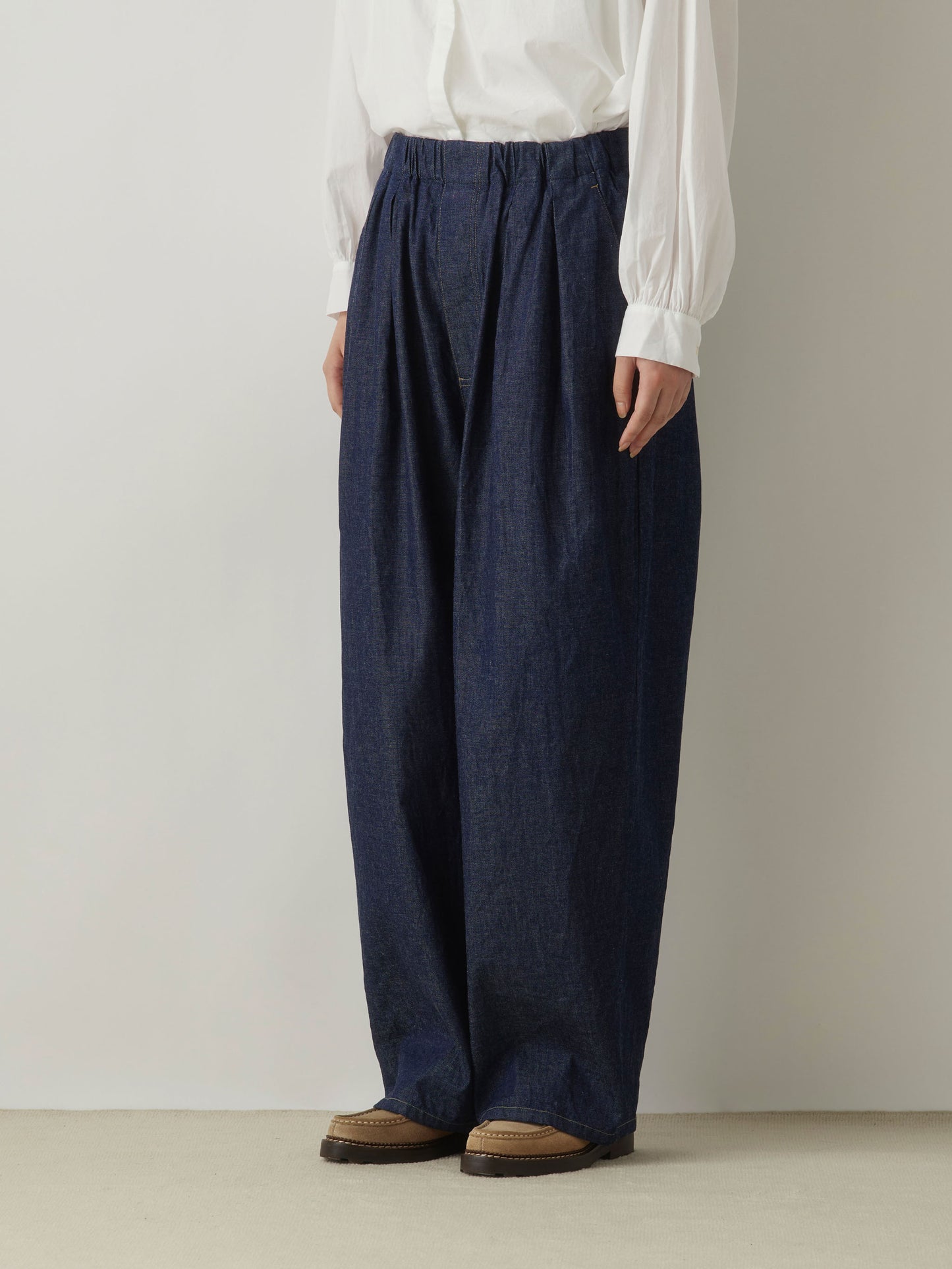 3-760282 denim wide tuck pants