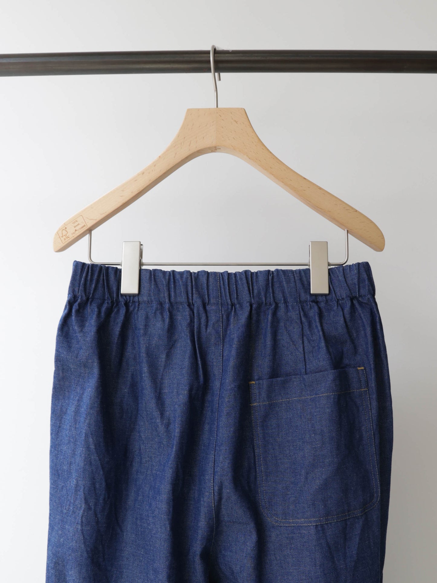 3-760282 denim wide tuck pants