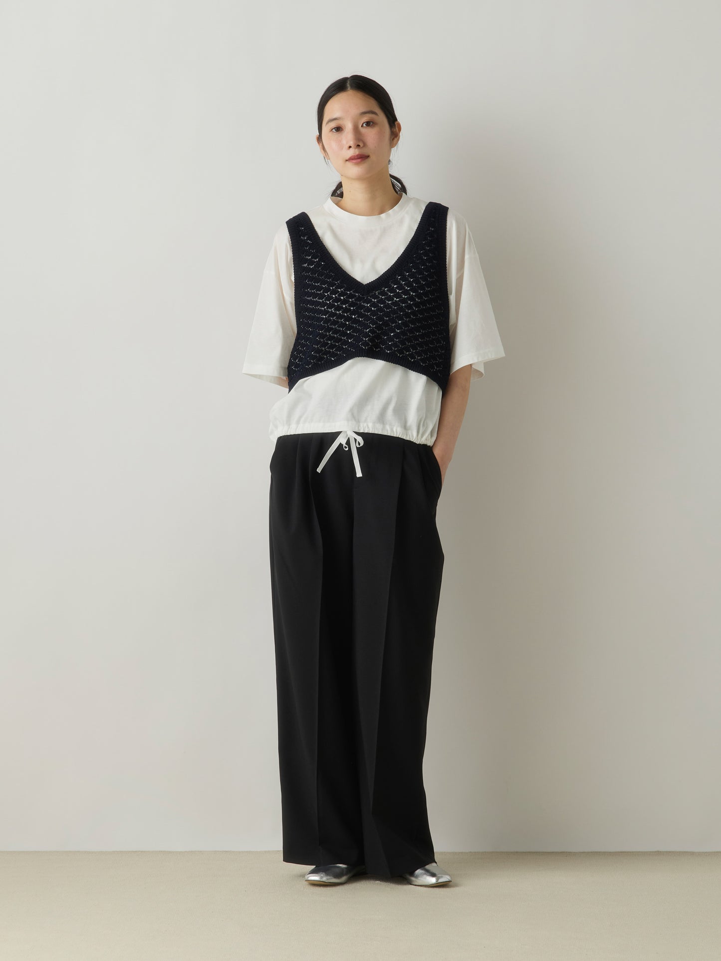 3-760308 wide tuck slacks pants