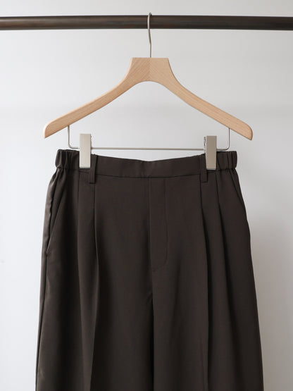 3-760308 wide tuck slacks pants