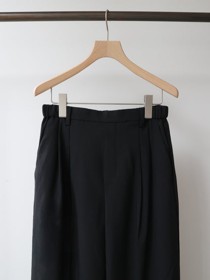 3-760308 wide tuck slacks pants